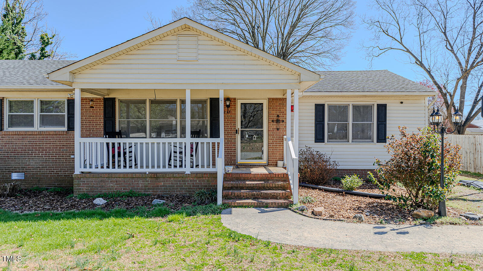2434 Orice Street Property Photo 2