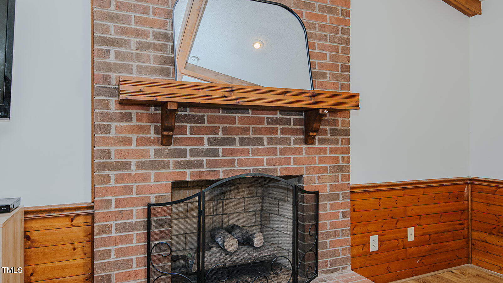 2434 Orice Street Property Photo 7