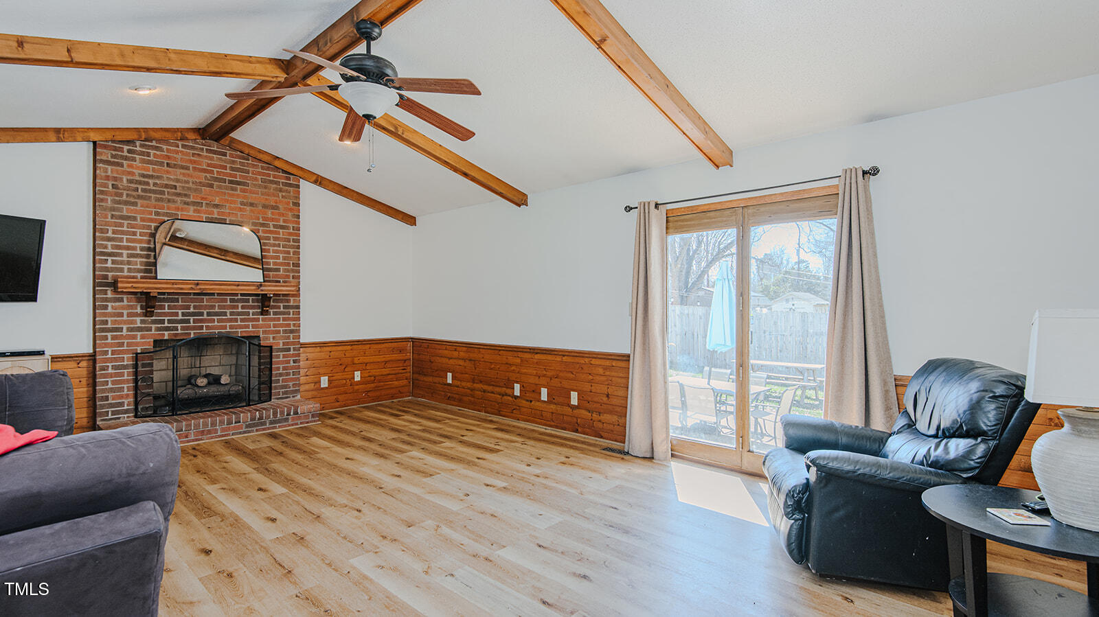 2434 Orice Street Property Photo 8