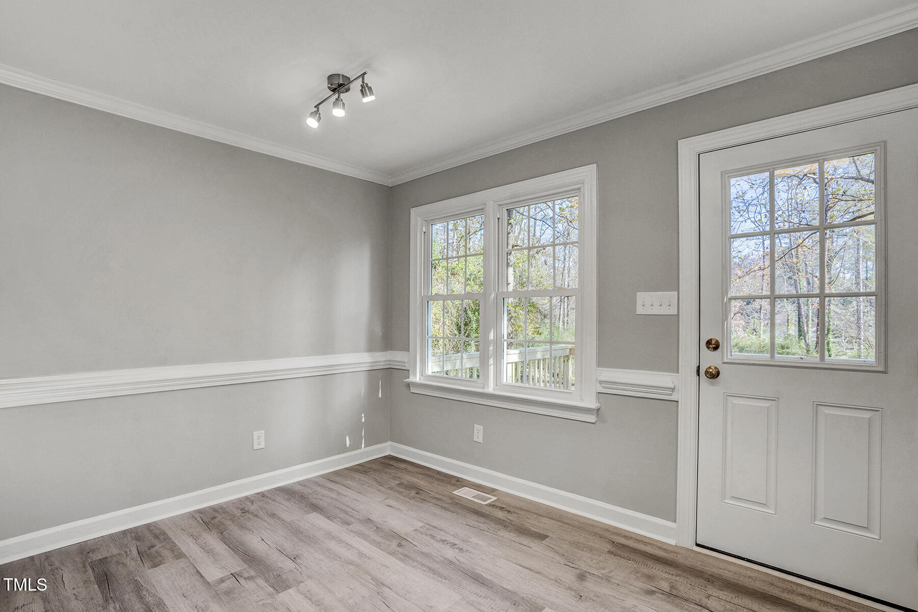 1500 Miriam Avenue Property Photo 12