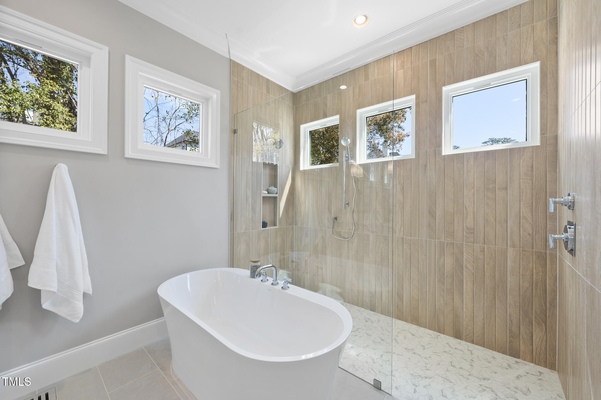 3410 Bradley Place Property Photo 16