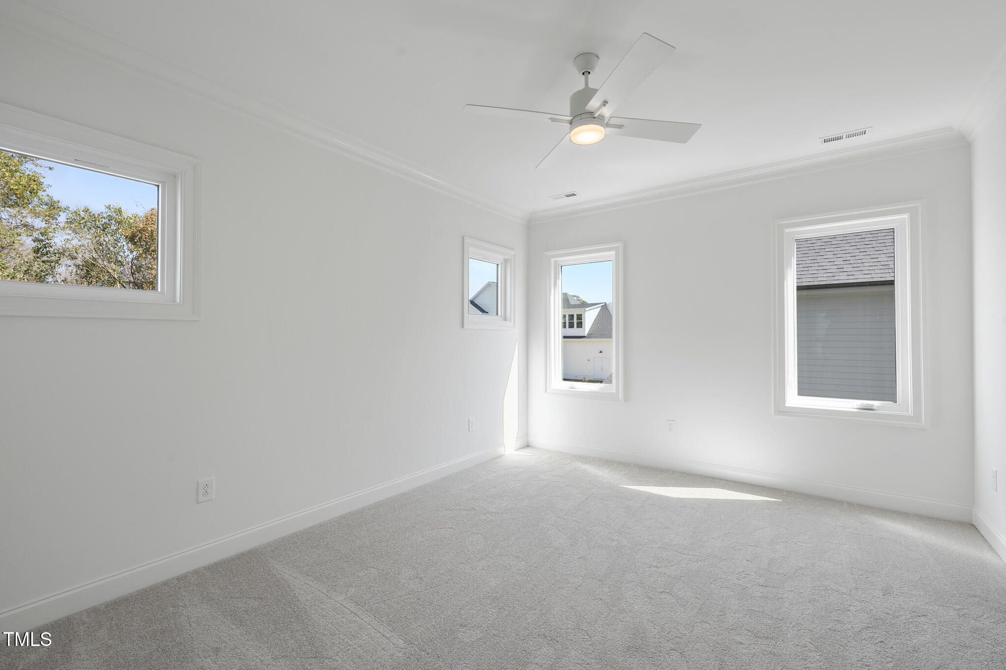 3410 Bradley Place Property Photo 33