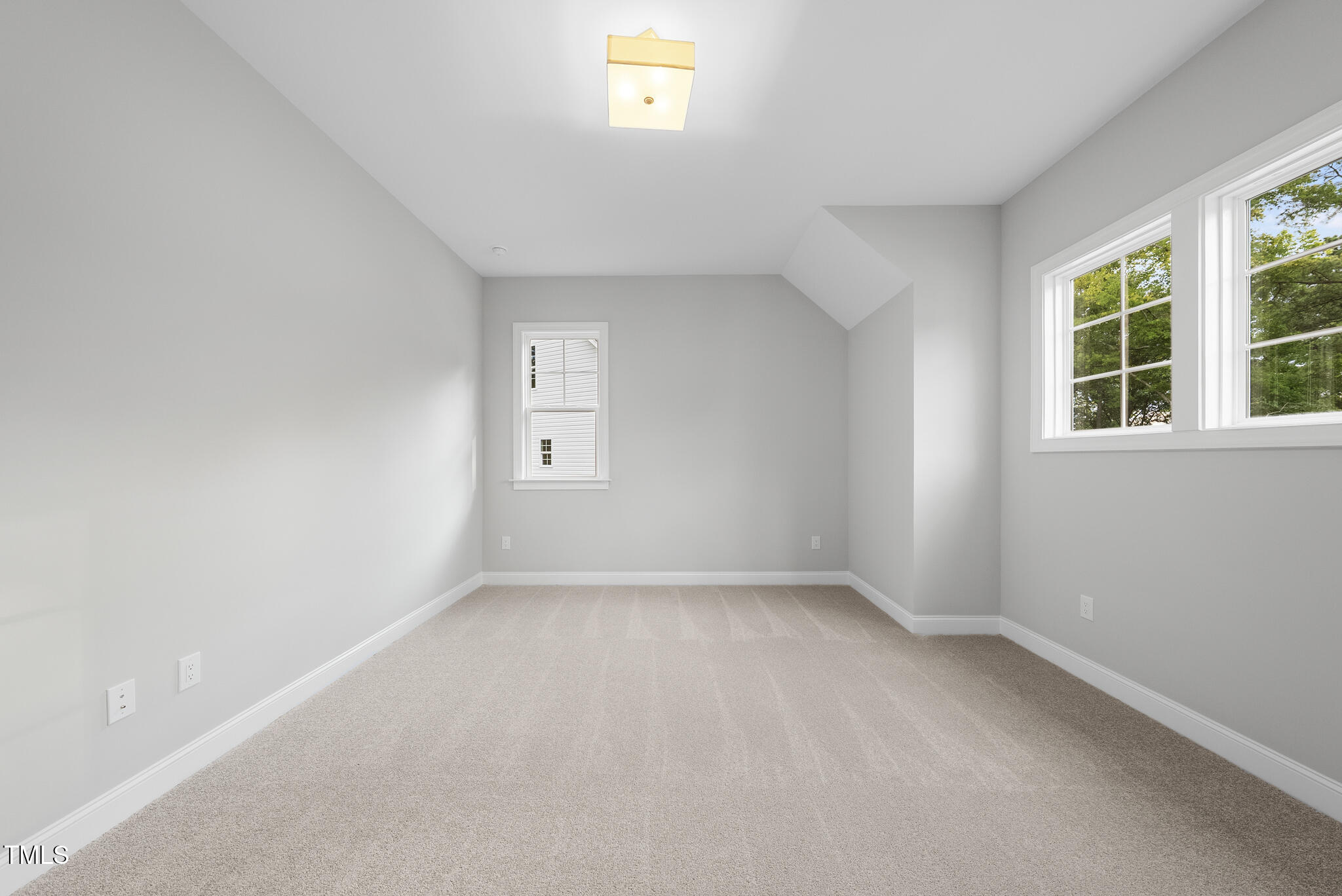 2625 Silver Gate Court Property Photo 22