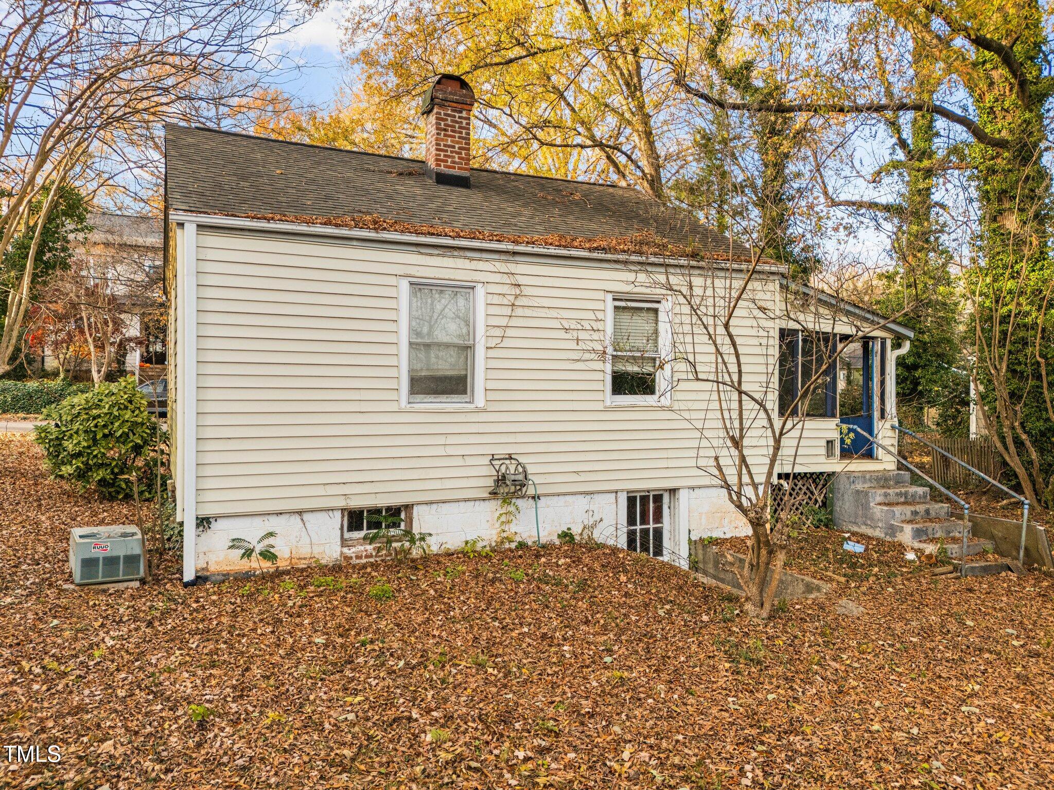 307 Bickett Boulevard Property Photo 7