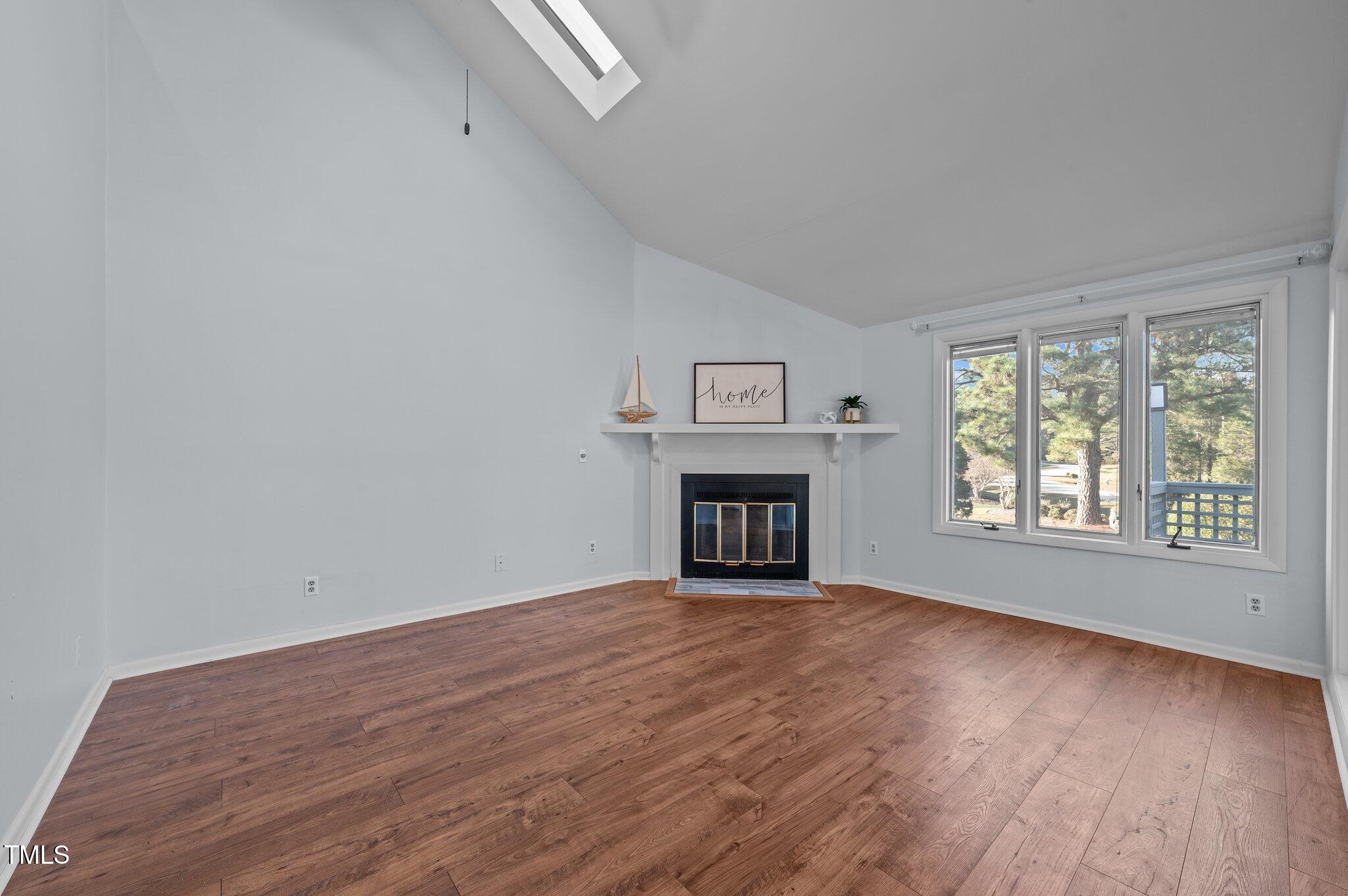 125 Forecastle Court Property Photo 7