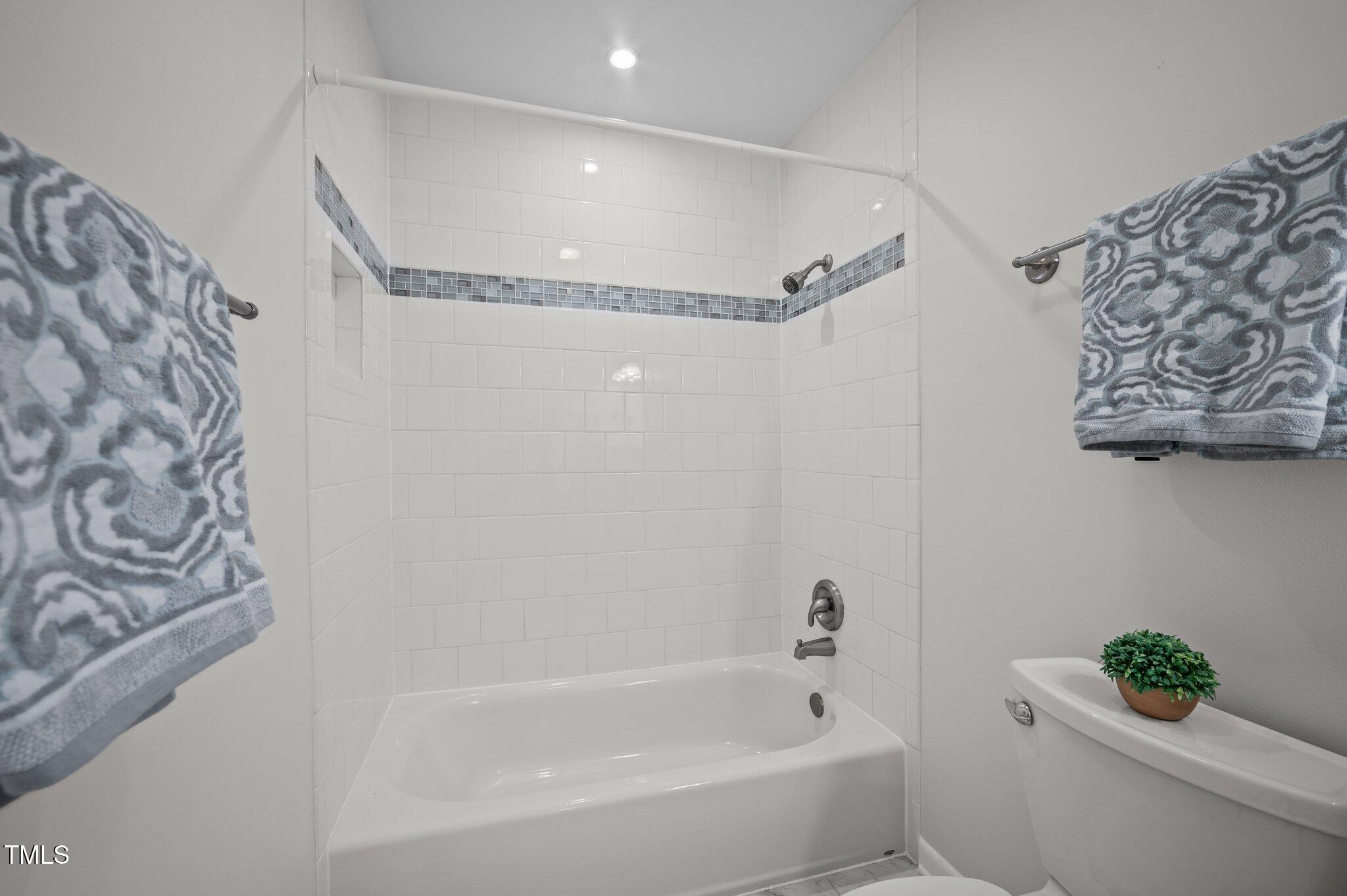 125 Forecastle Court Property Photo 33