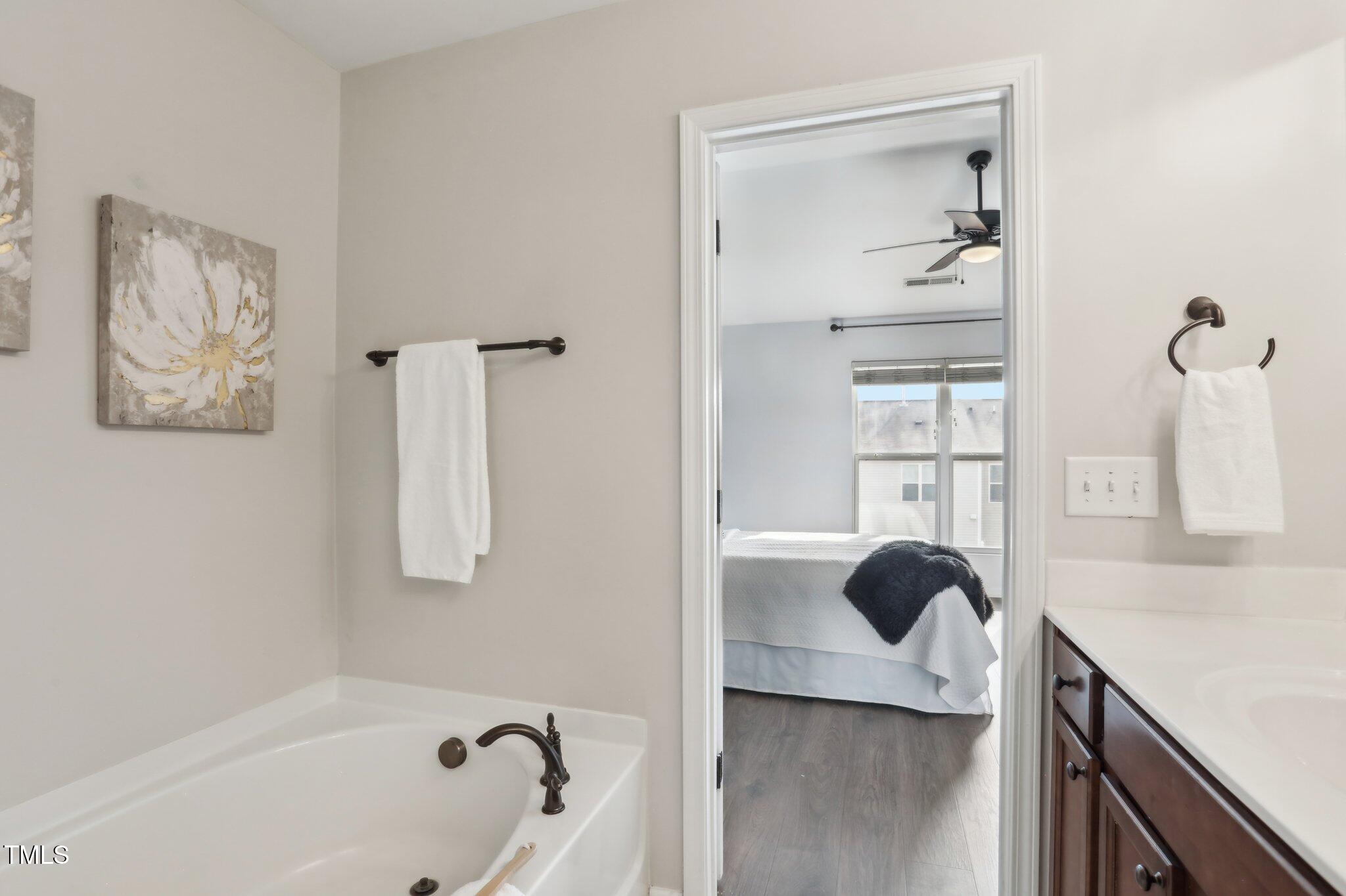 8204 Yaxley Hall Drive Property Photo 25