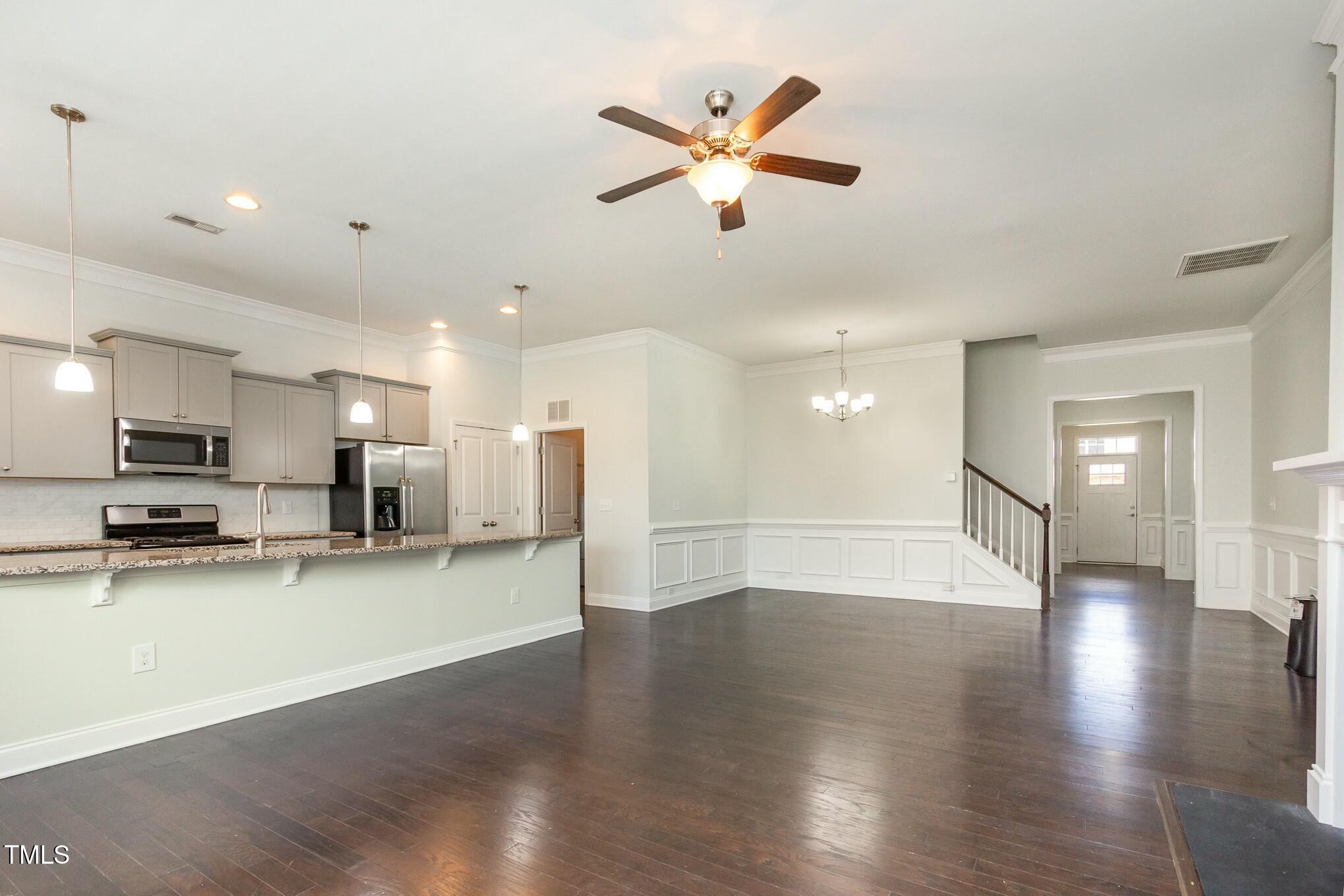 7533 Poplar Meadow Lane Property Photo 9
