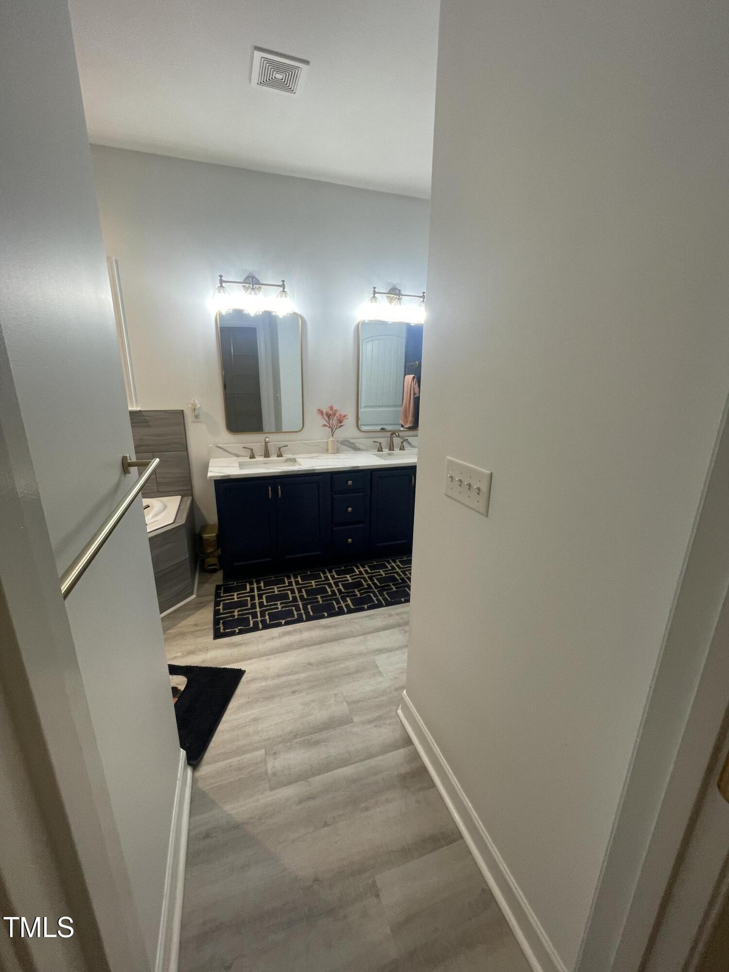 115 Hunterwood Place Property Photo 11
