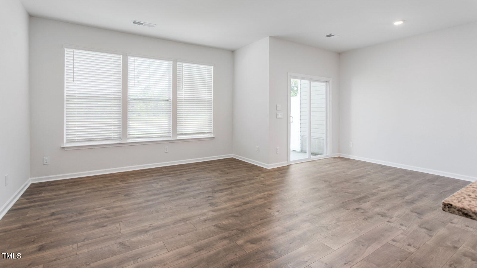 1812 Hinesley Drive Property Photo 12