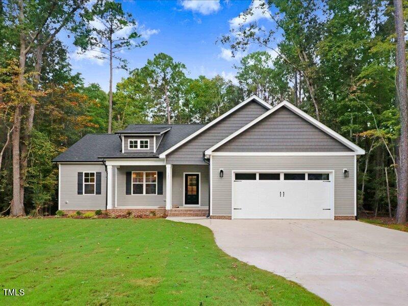 652 Shawnee Drive Property Photo 1
