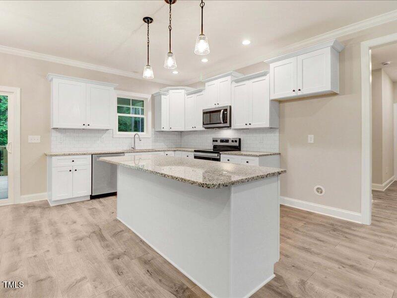 652 Shawnee Drive Property Photo 6