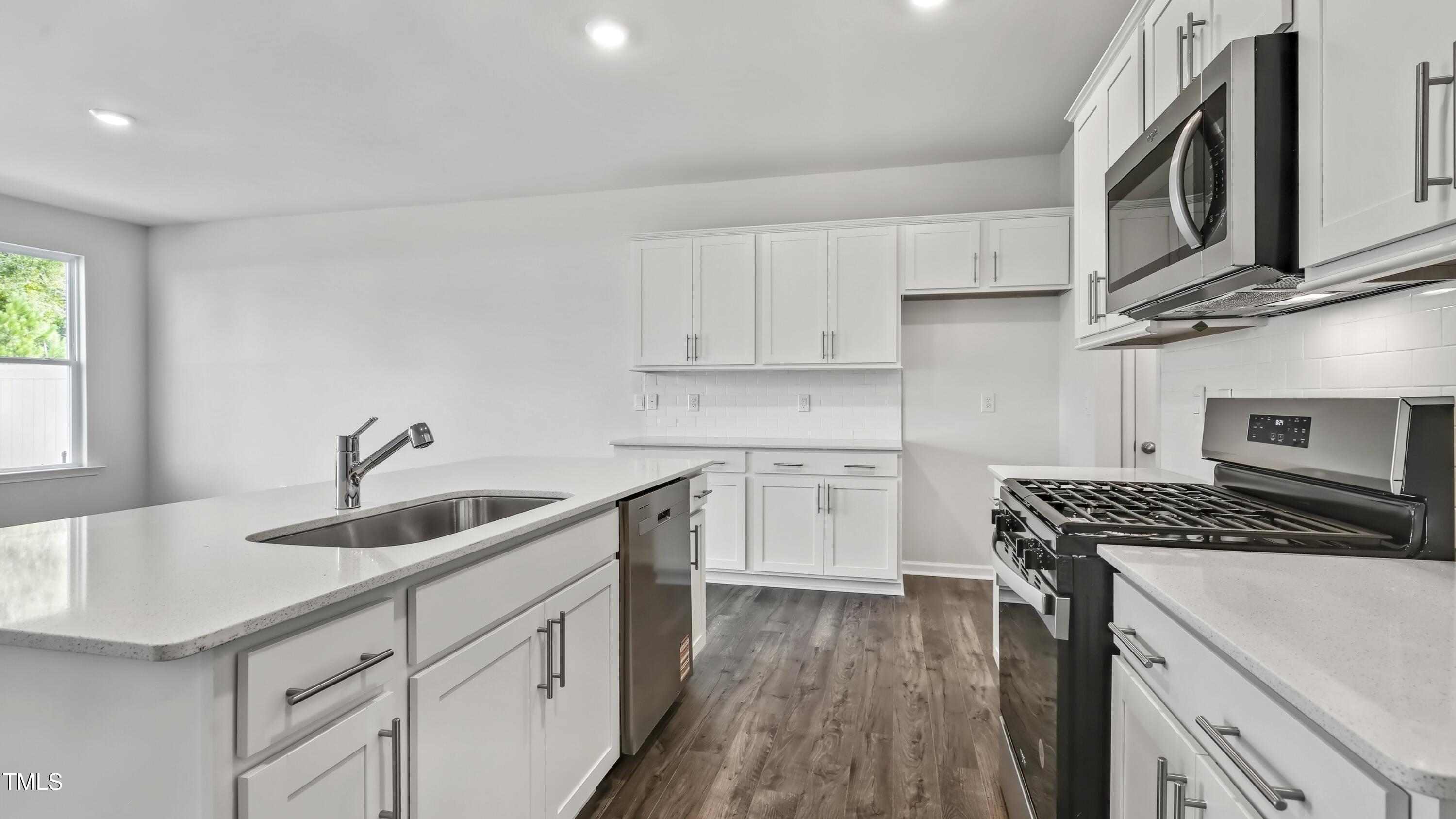 1827 Hinesley Drive Property Photo 6