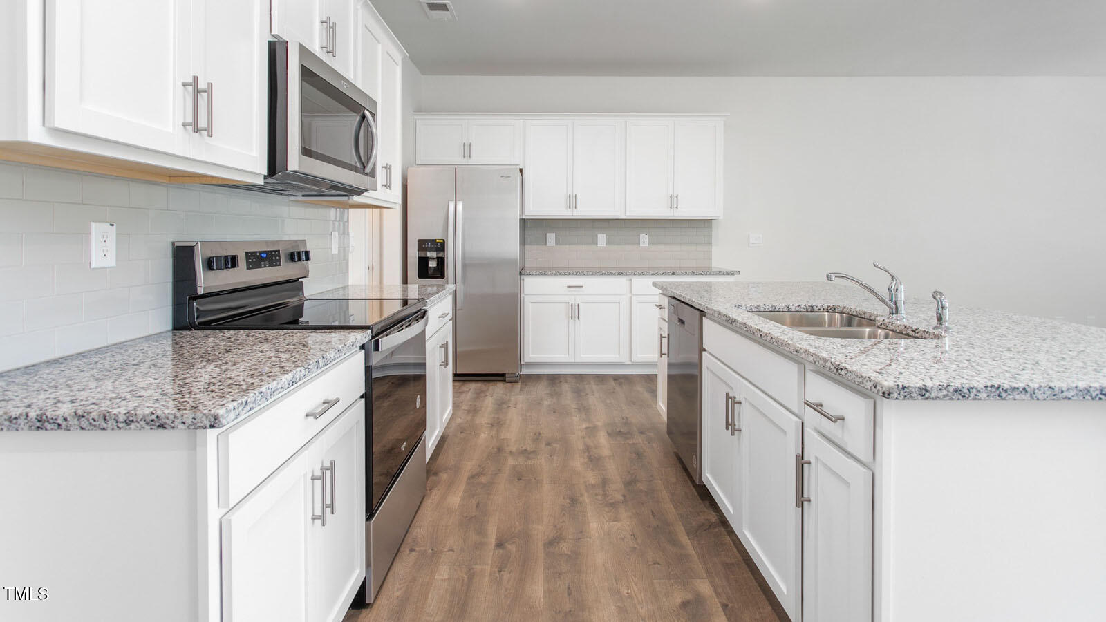 1827 Hinesley Drive Property Photo 8