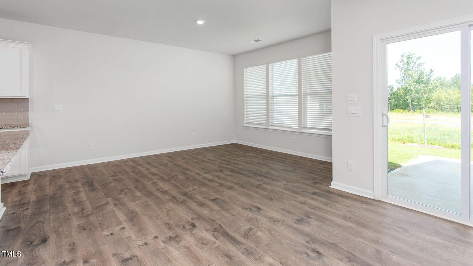 1827 Hinesley Drive Property Photo 13