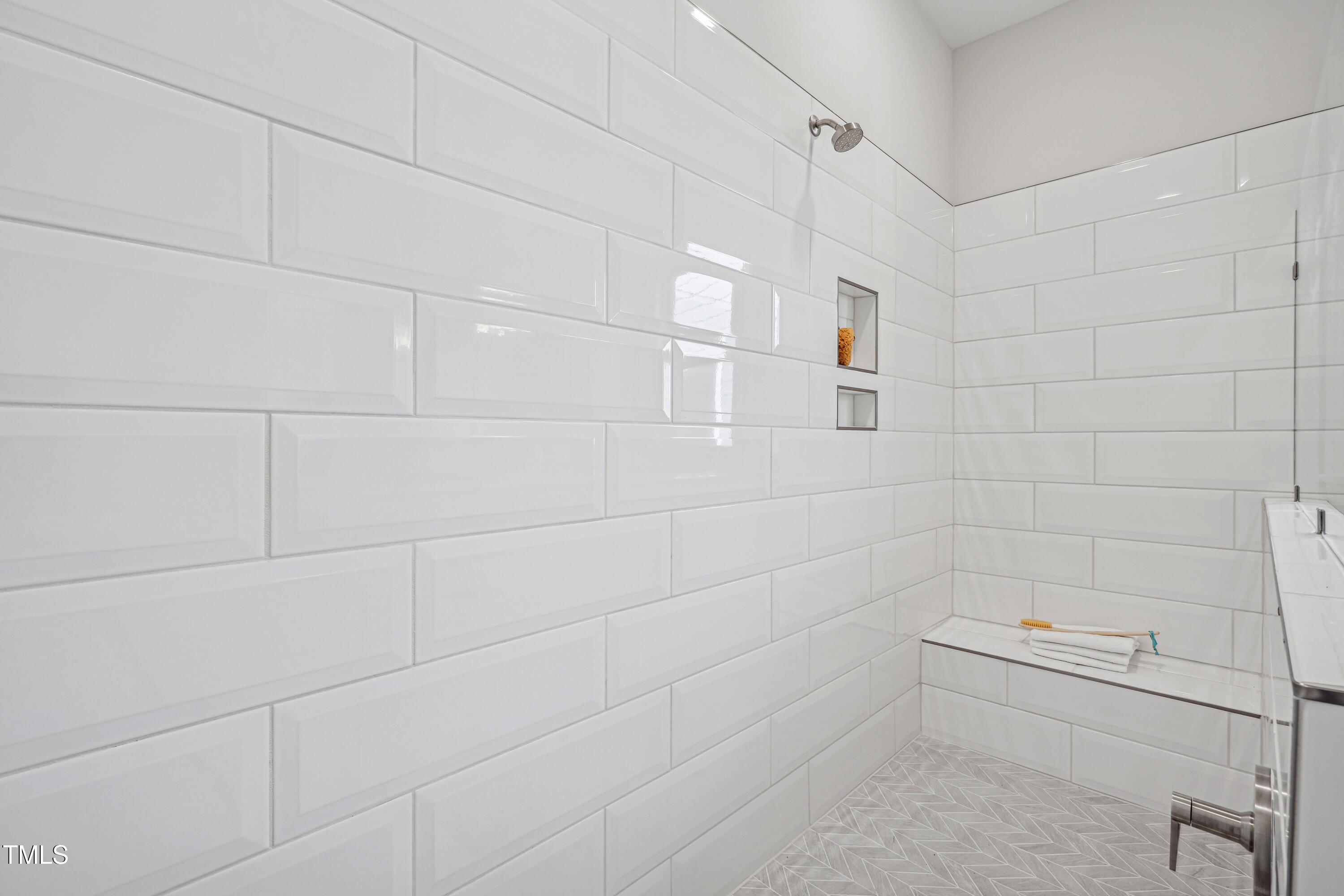 2229 Abbeyhill Drive # 123 Property Photo 14
