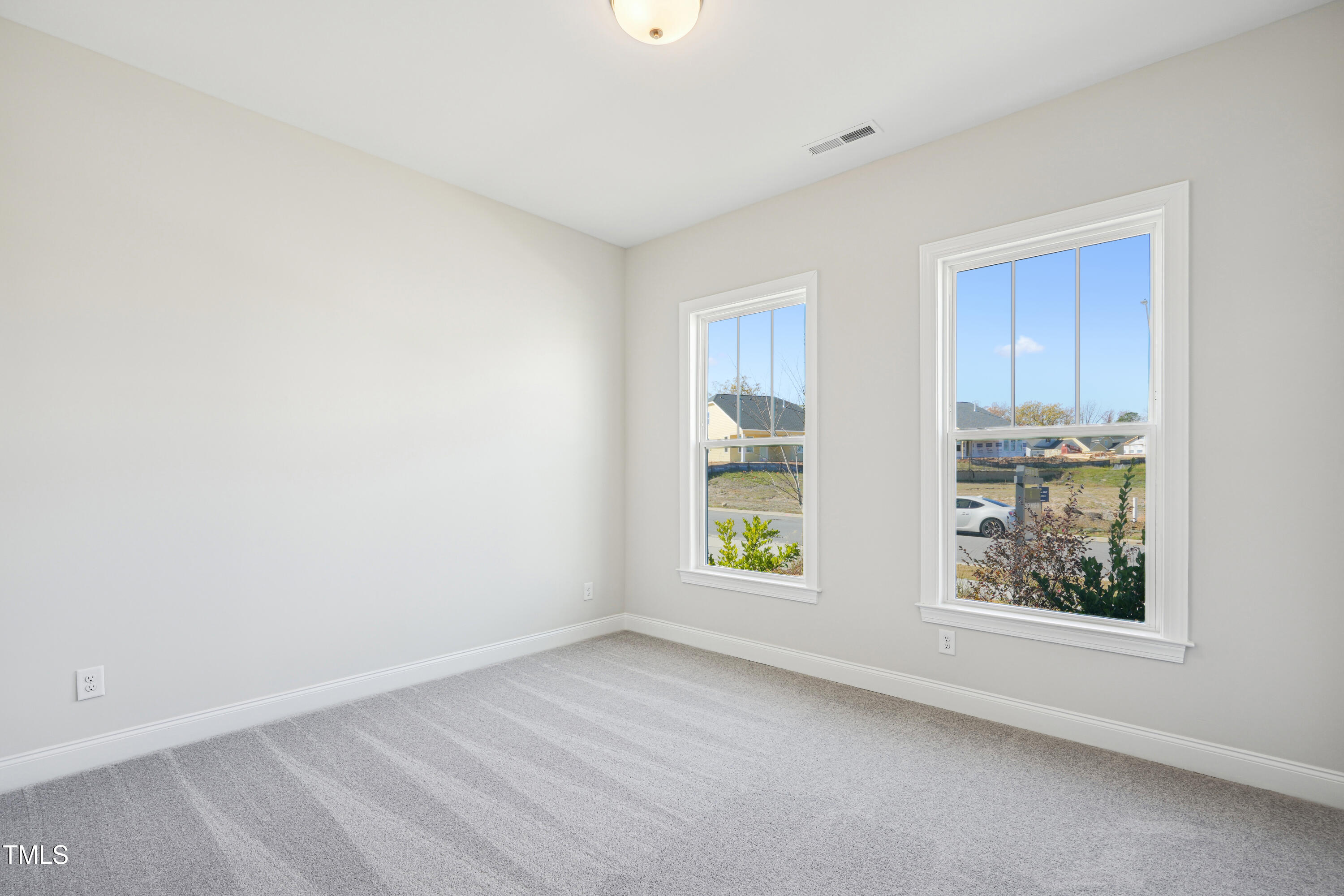 2229 Abbeyhill Drive # 123 Property Photo 15