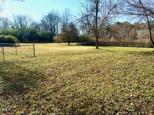812 Lewis Street Property Photo 3