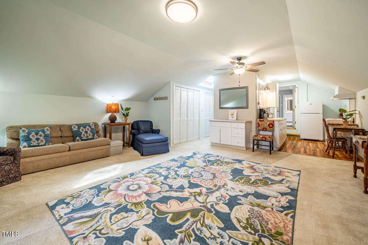 135 Weatherbend Property Photo 40