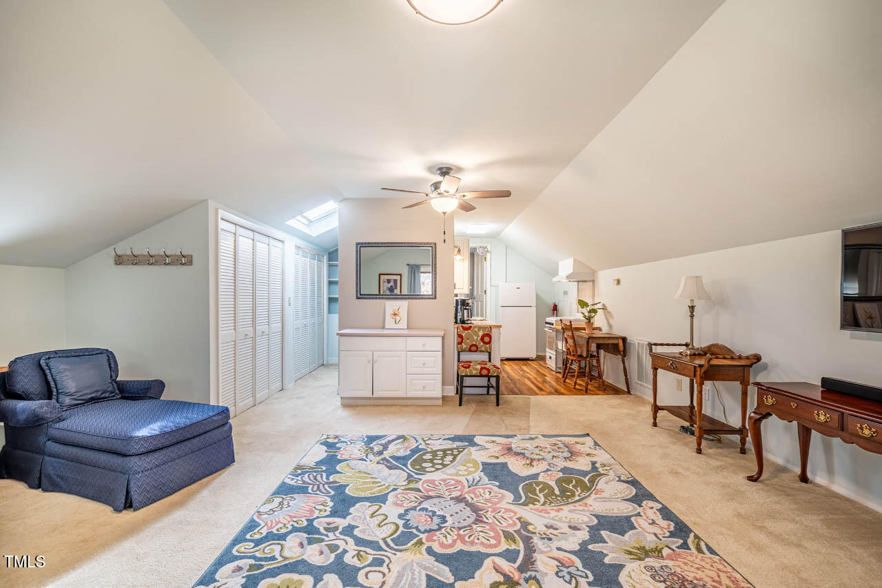 135 Weatherbend Property Photo 41