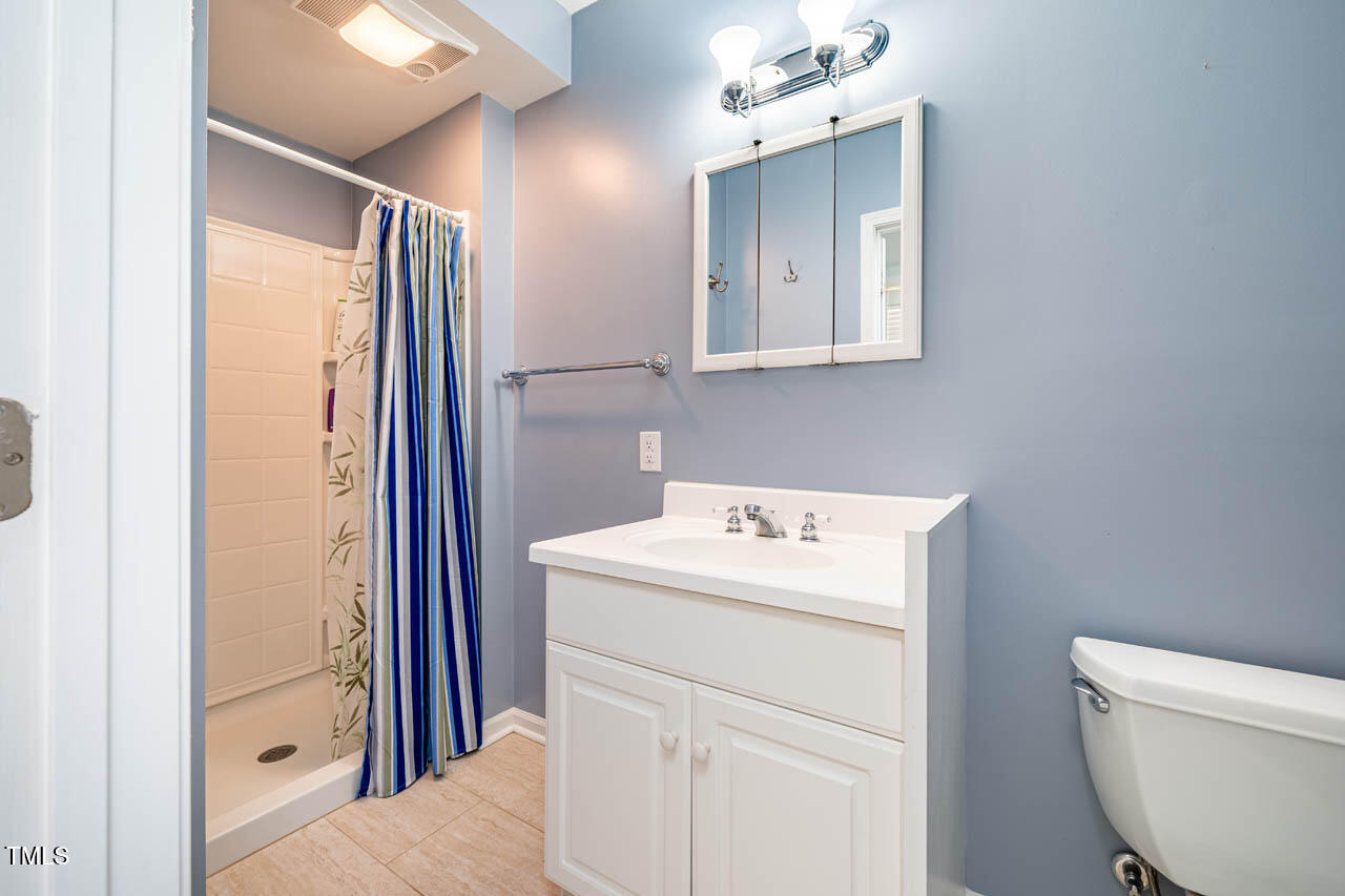 135 Weatherbend Property Photo 42