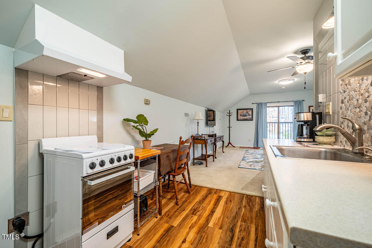 135 Weatherbend Property Photo 45