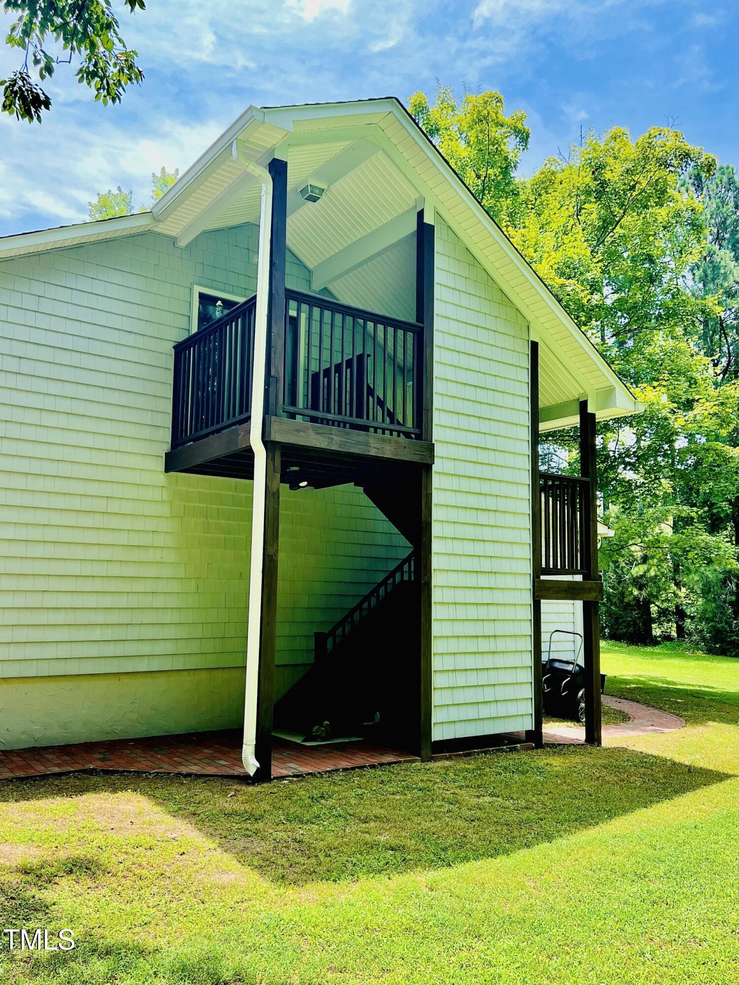 135 Weatherbend Property Photo 48
