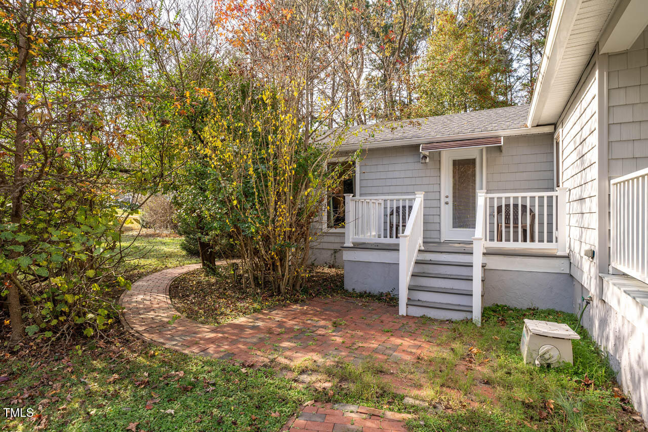 135 Weatherbend Property Photo 49