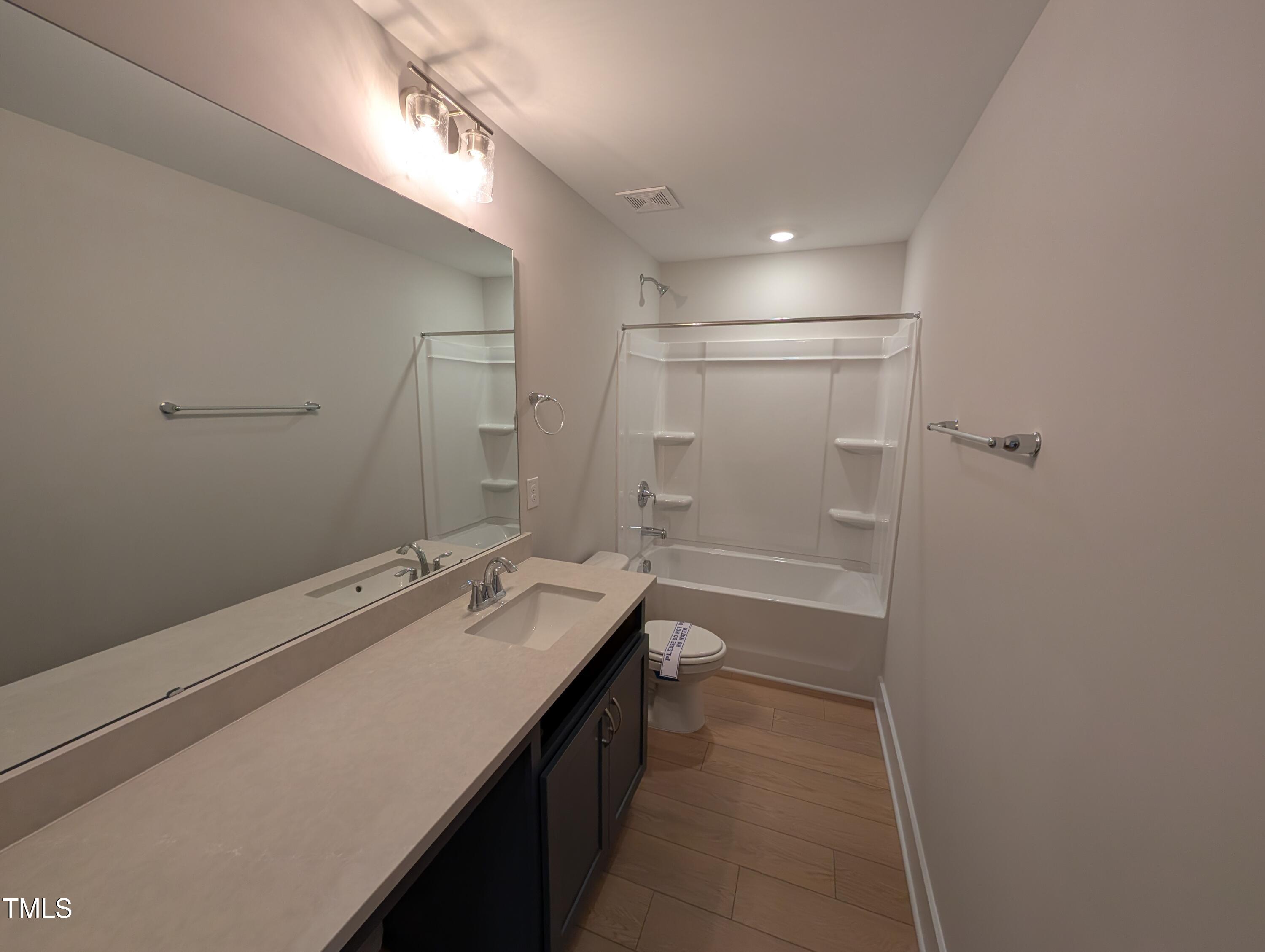 8 Steppe Way Property Photo 14