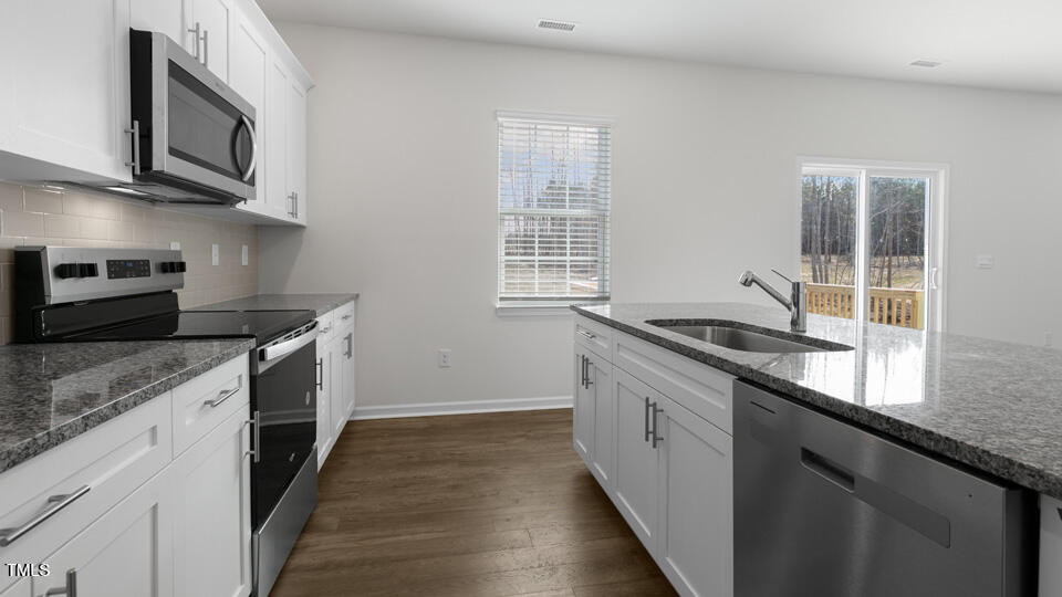 70 Scenic Rock Drive Property Photo 8