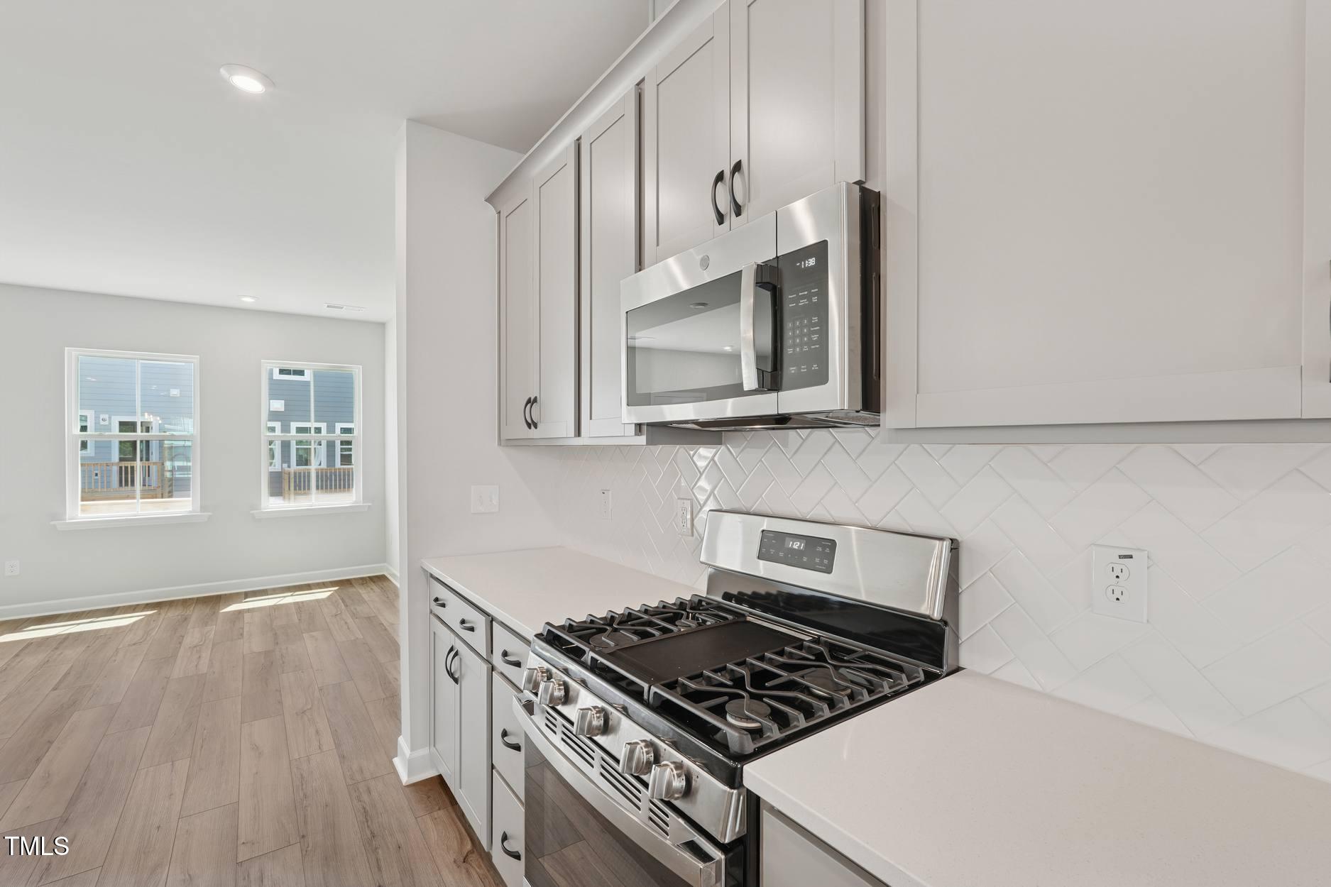 1204 Holding Village Way Property Photo 2