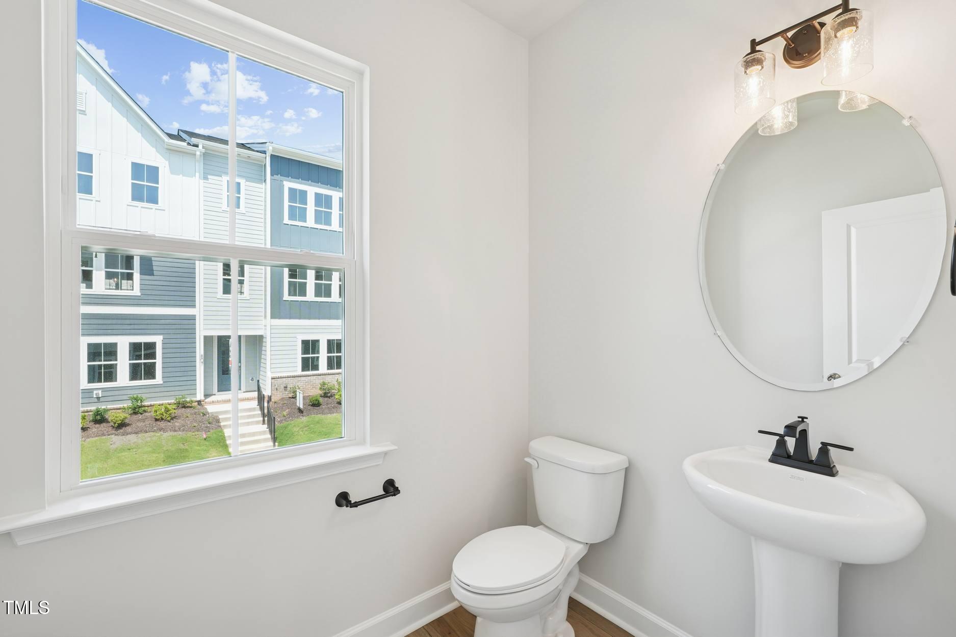 1204 Holding Village Way Property Photo 5