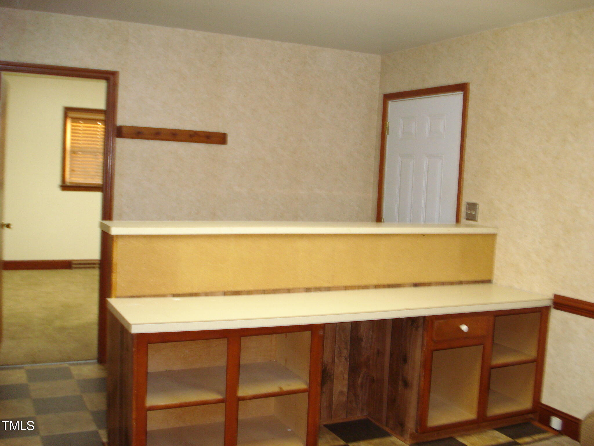 608 N Ellis Avenue Property Photo 6