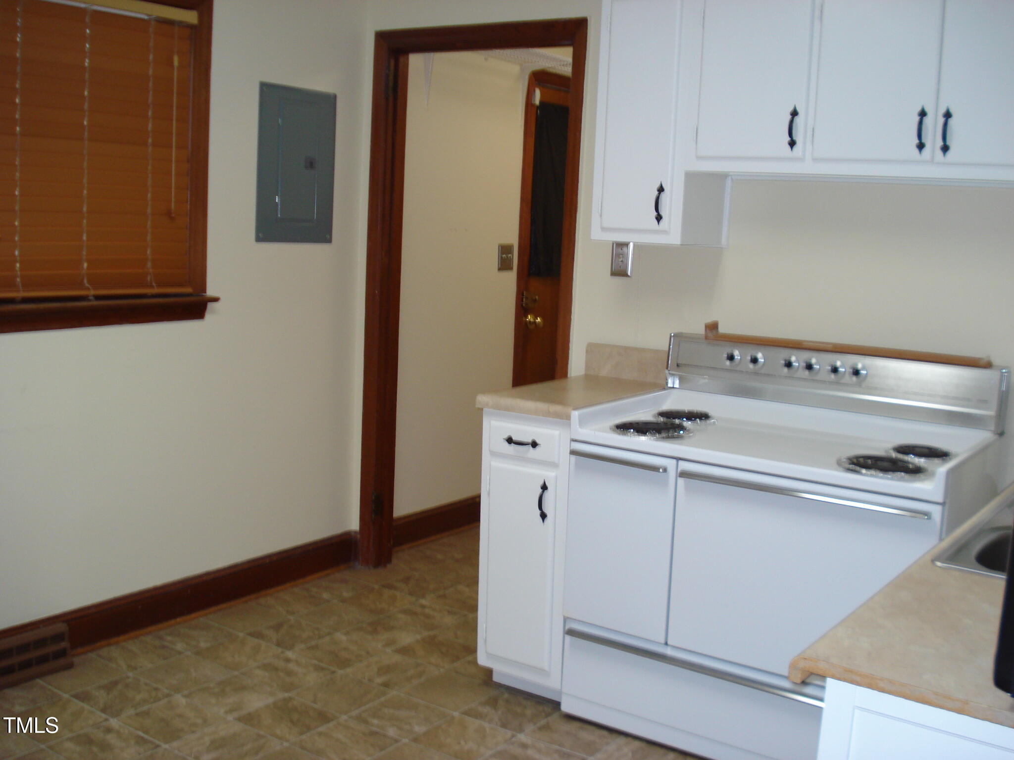 608 N Ellis Avenue Property Photo 12