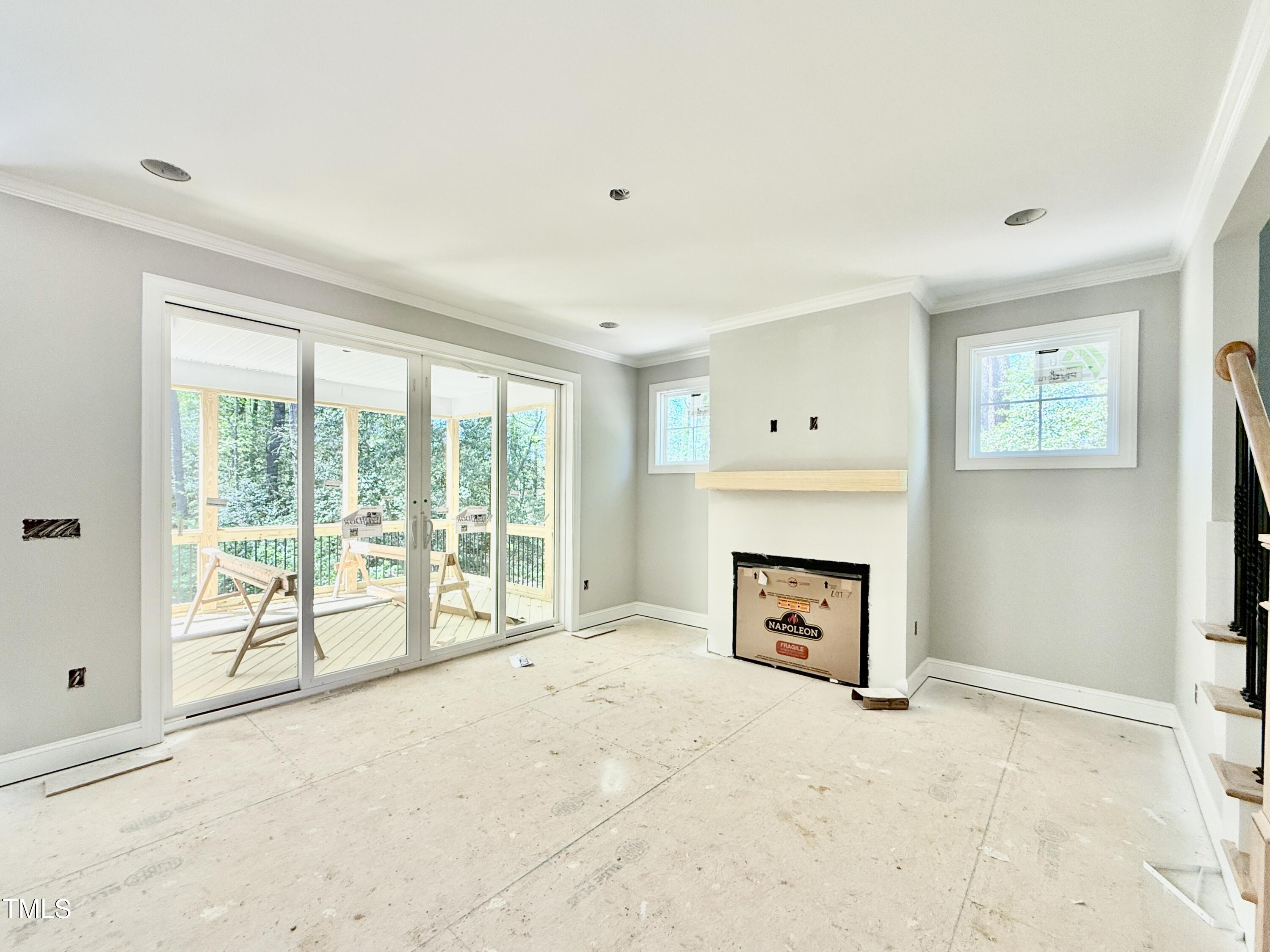 2624 Silver Gate Court Property Photo 9