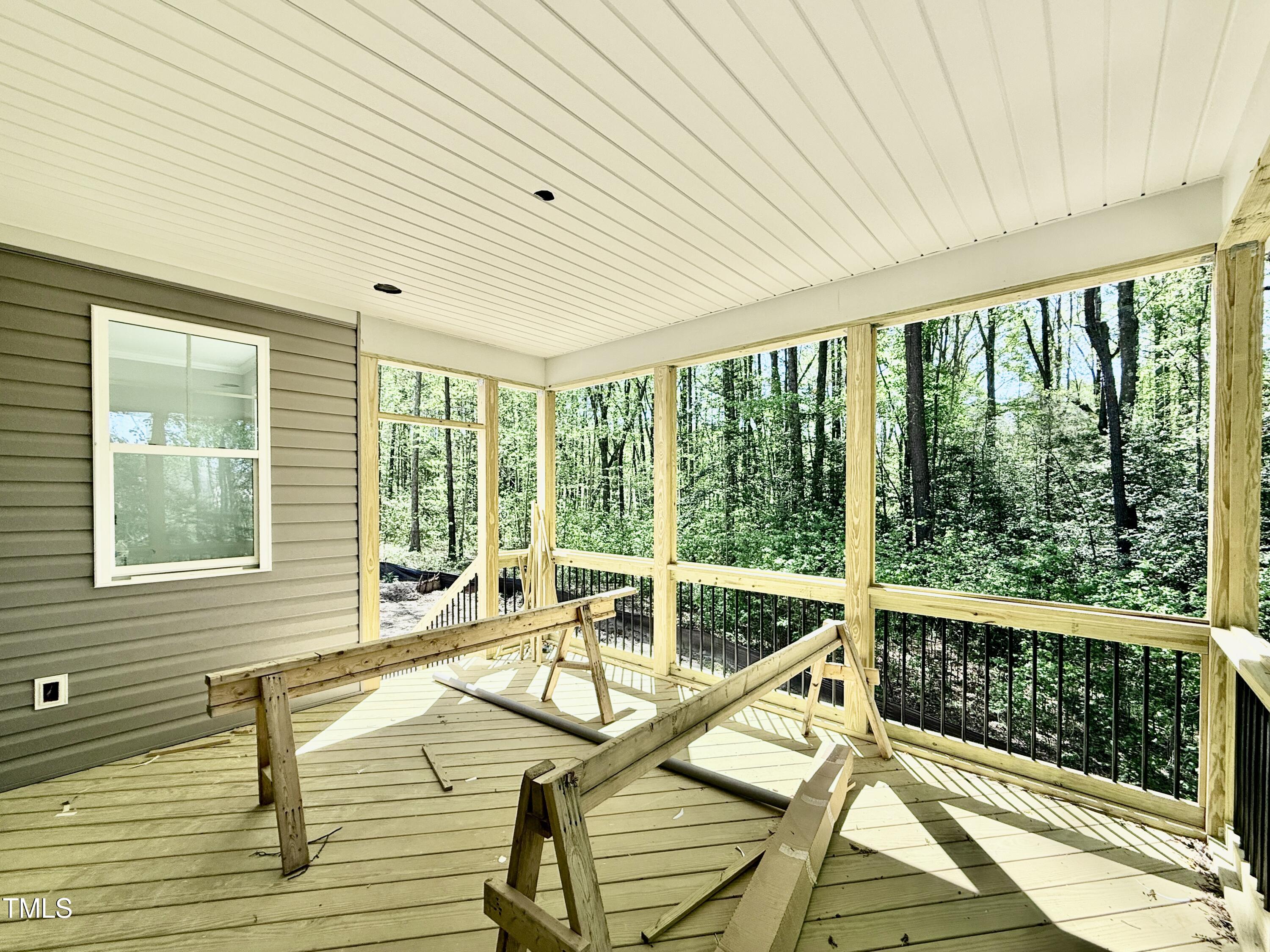 2624 Silver Gate Court Property Photo 10