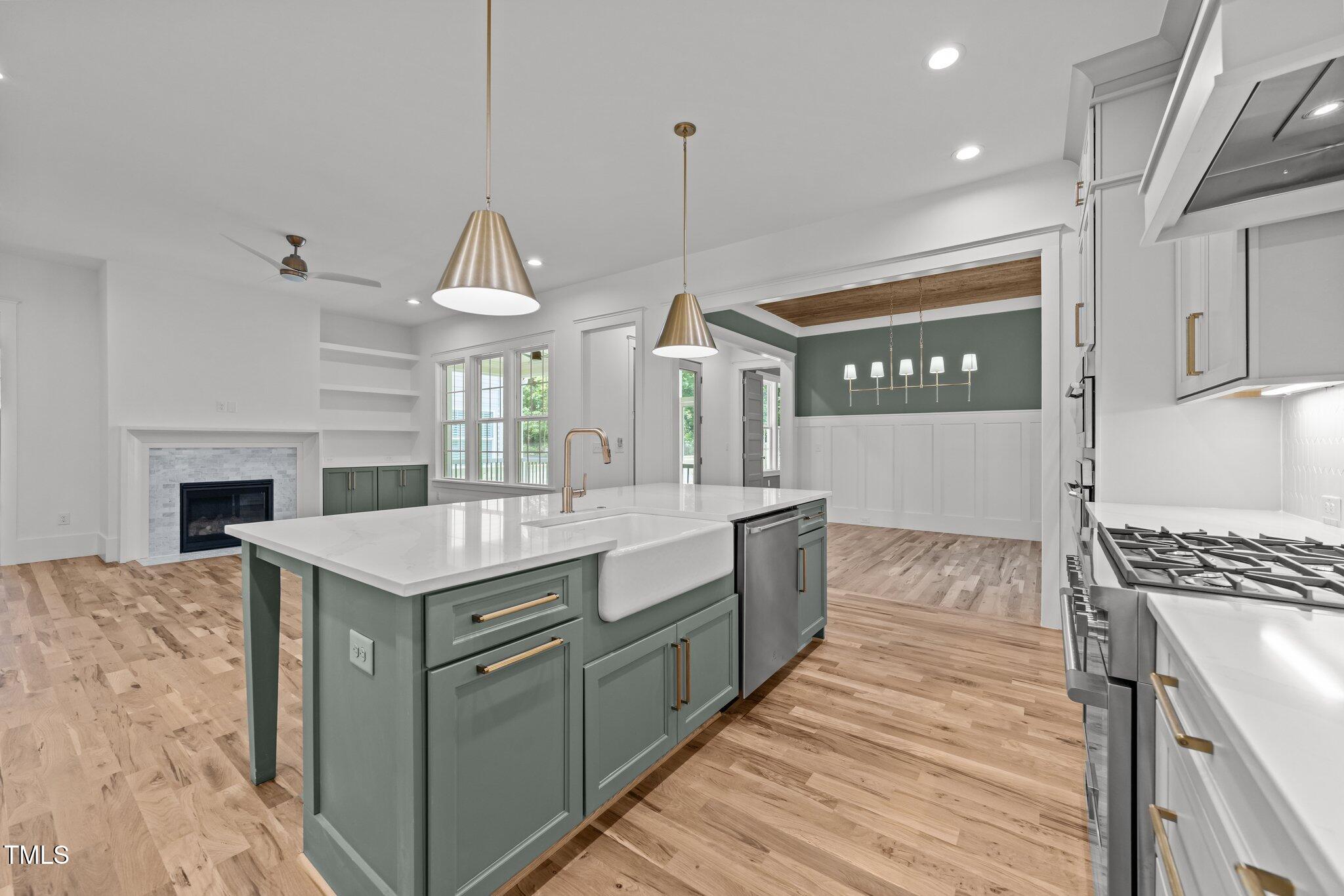 1721 Burnette Garden Path Property Photo 13