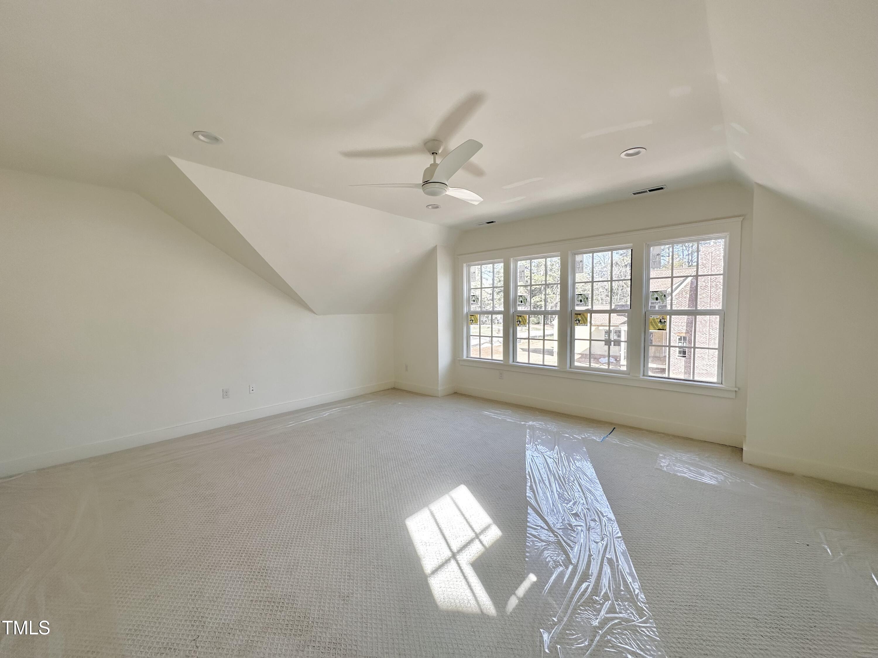 1721 Burnette Garden Path Property Photo 18