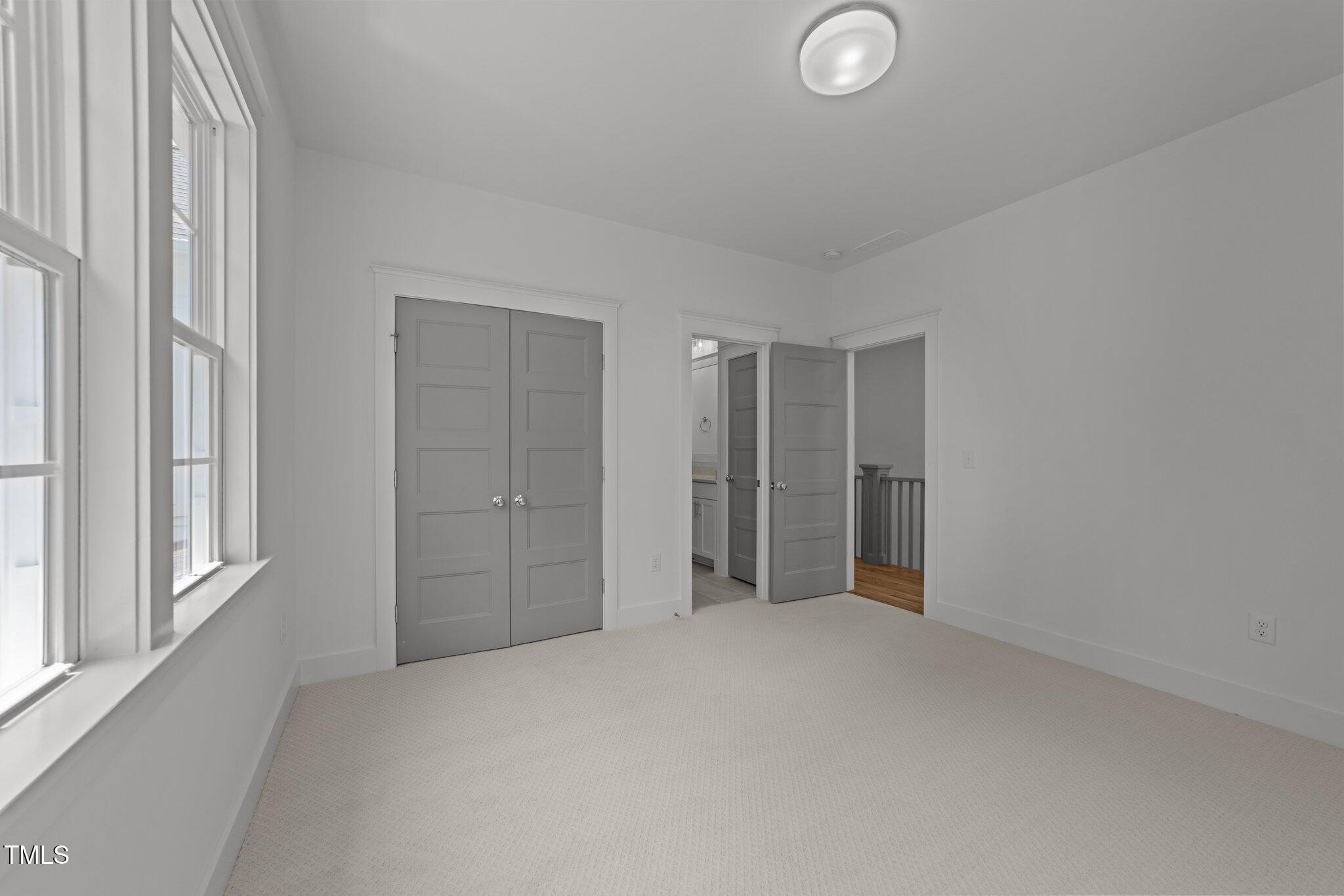 1721 Burnette Garden Path Property Photo 29