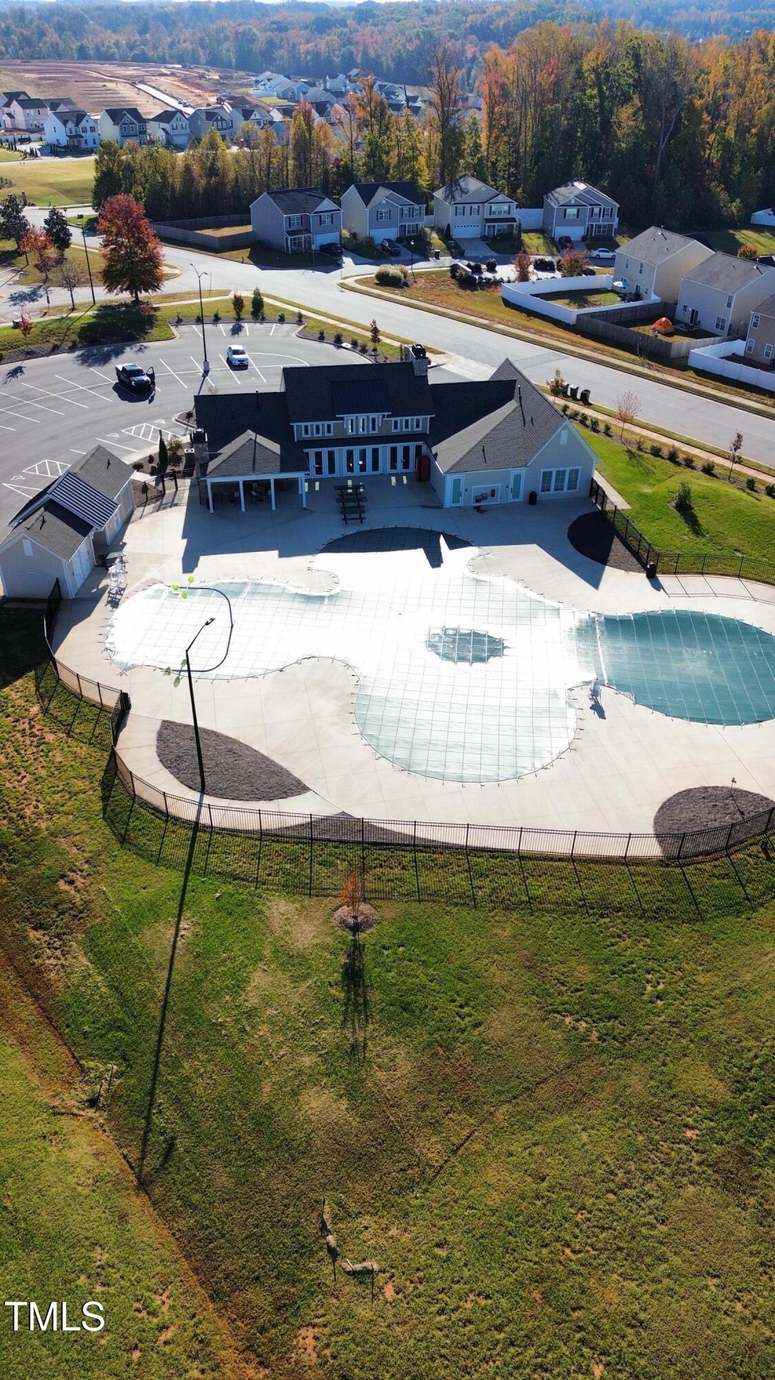 1300 Broholmer Lane Property Photo 29