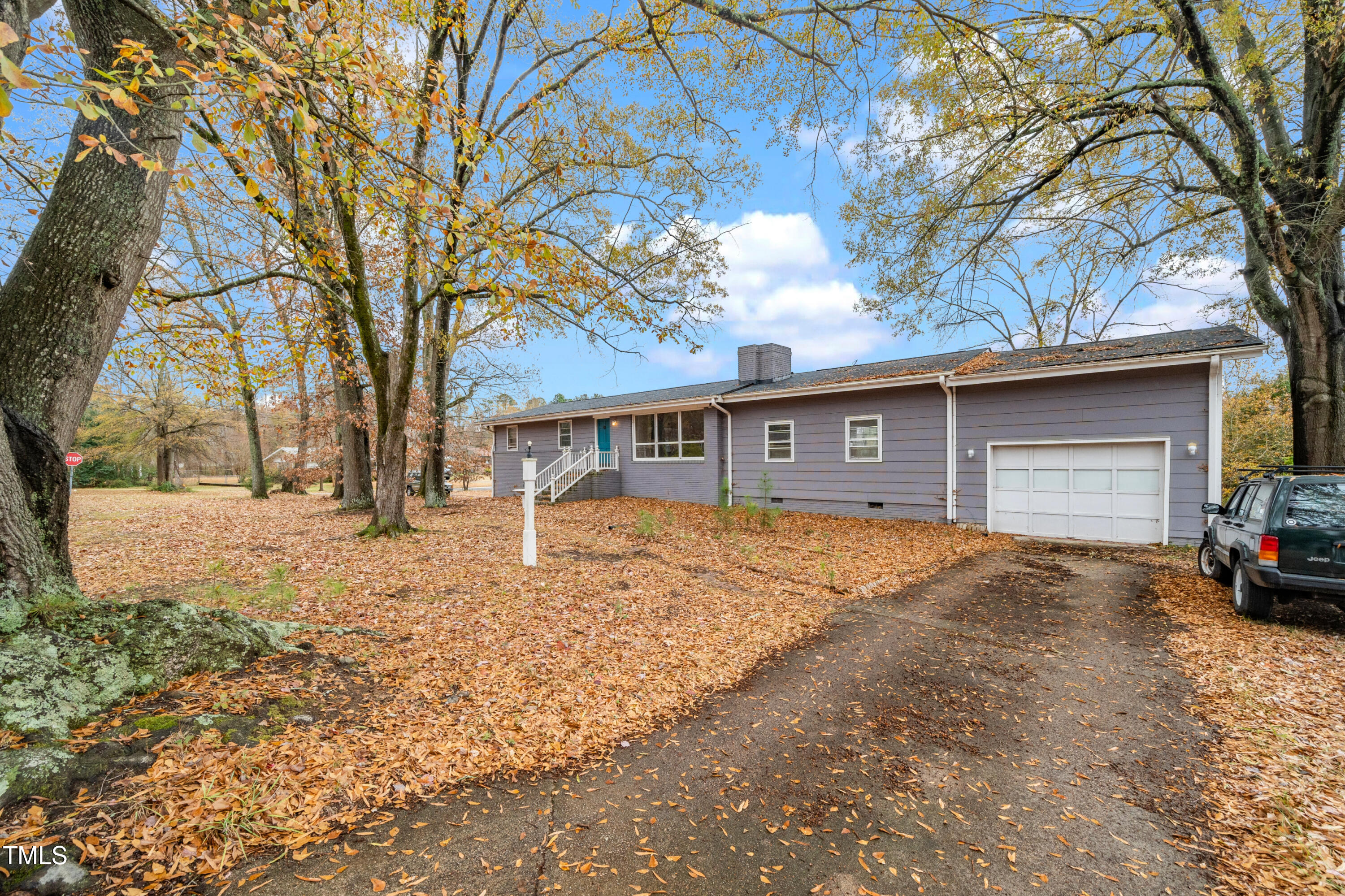 3428 Starmount Drive Property Photo 1