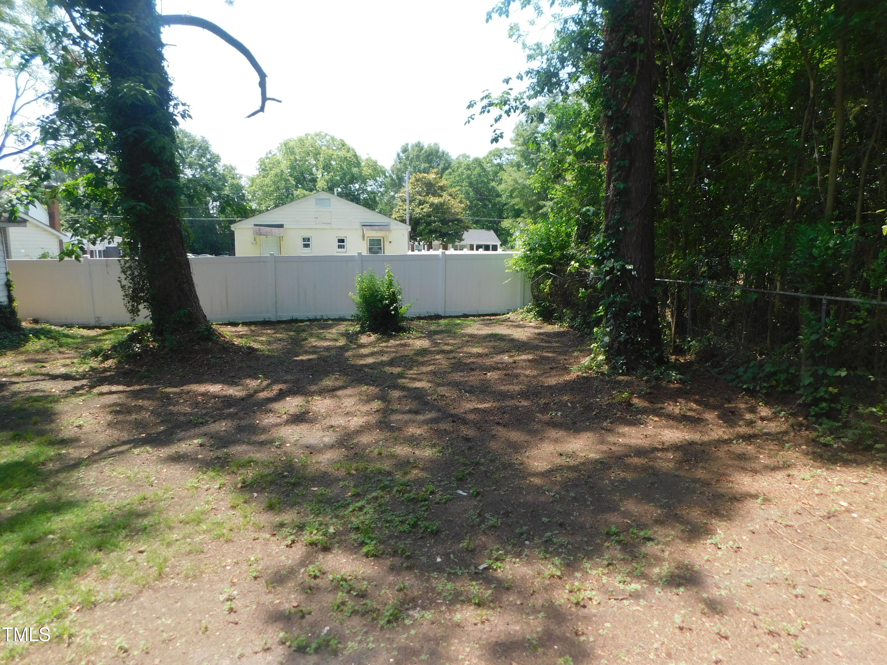 704 Cemetery Street S Property Photo 2