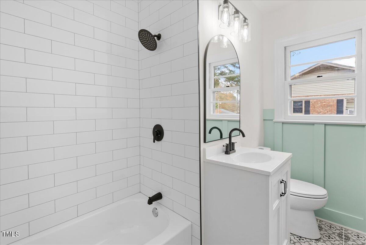 303 Forest Road Property Photo 19
