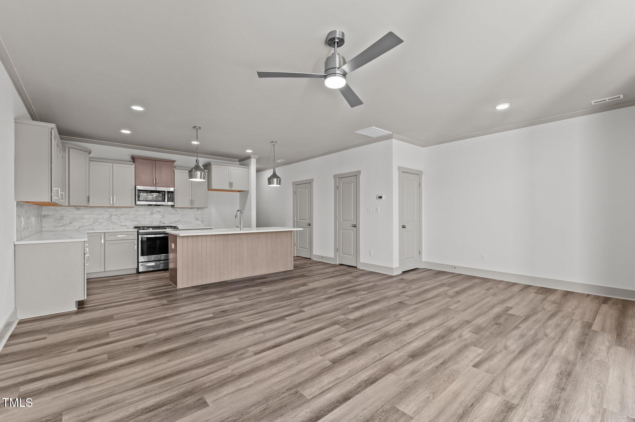 509 Excelsior Court Property Photo 9