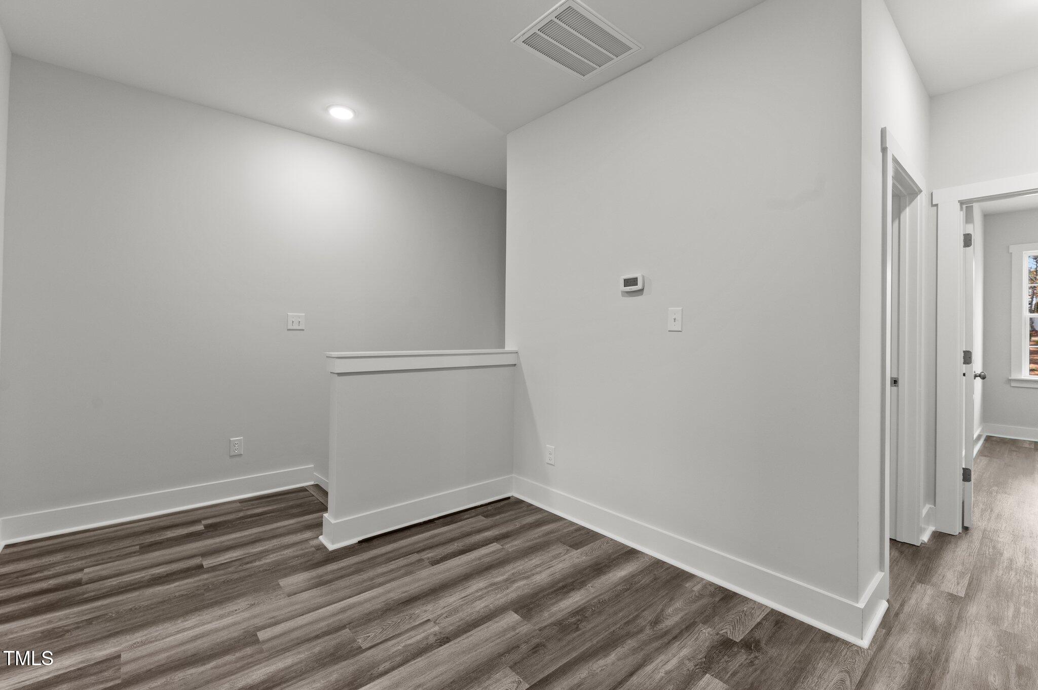507 Excelsior Court Property Photo 14