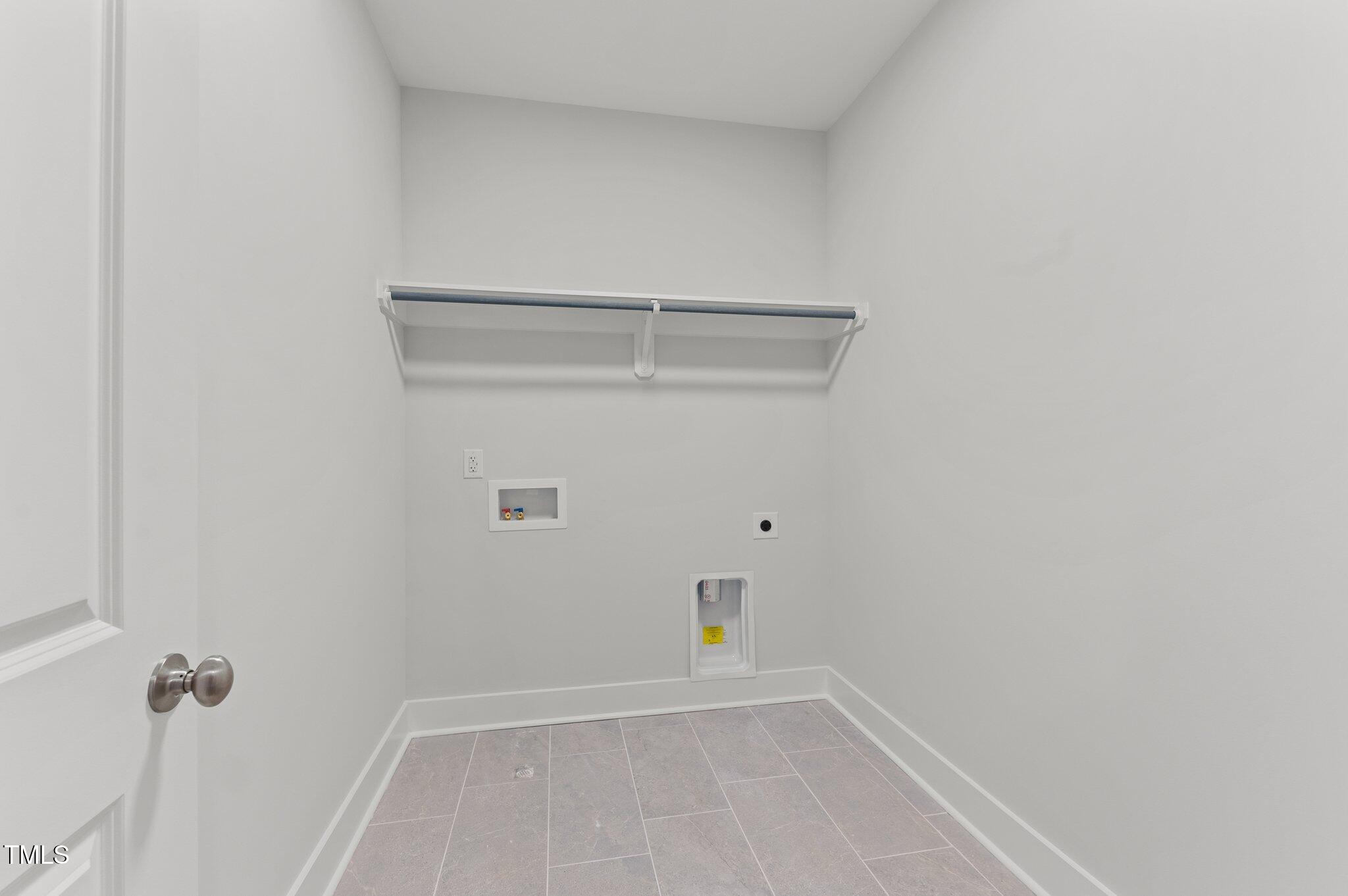 507 Excelsior Court Property Photo 20