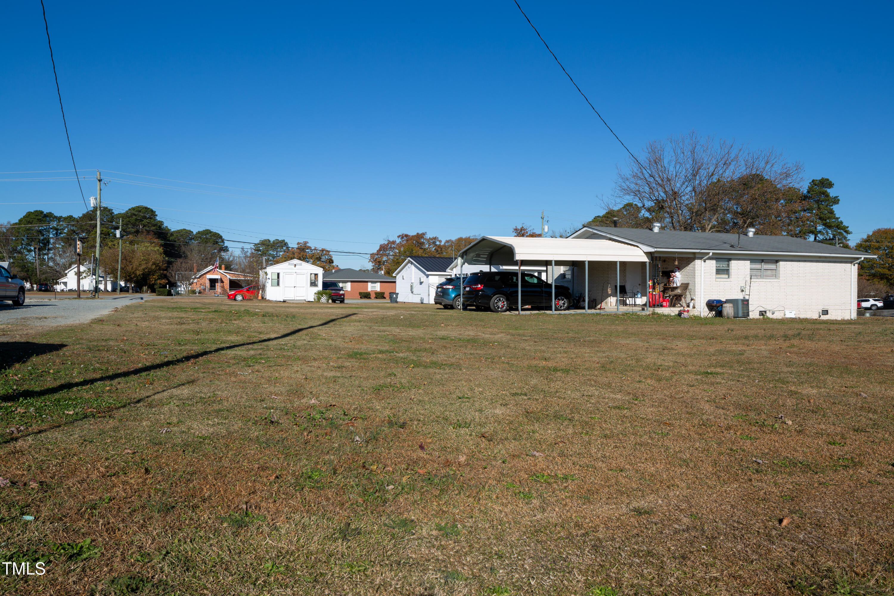 203 S Dunn Street Property Photo 4