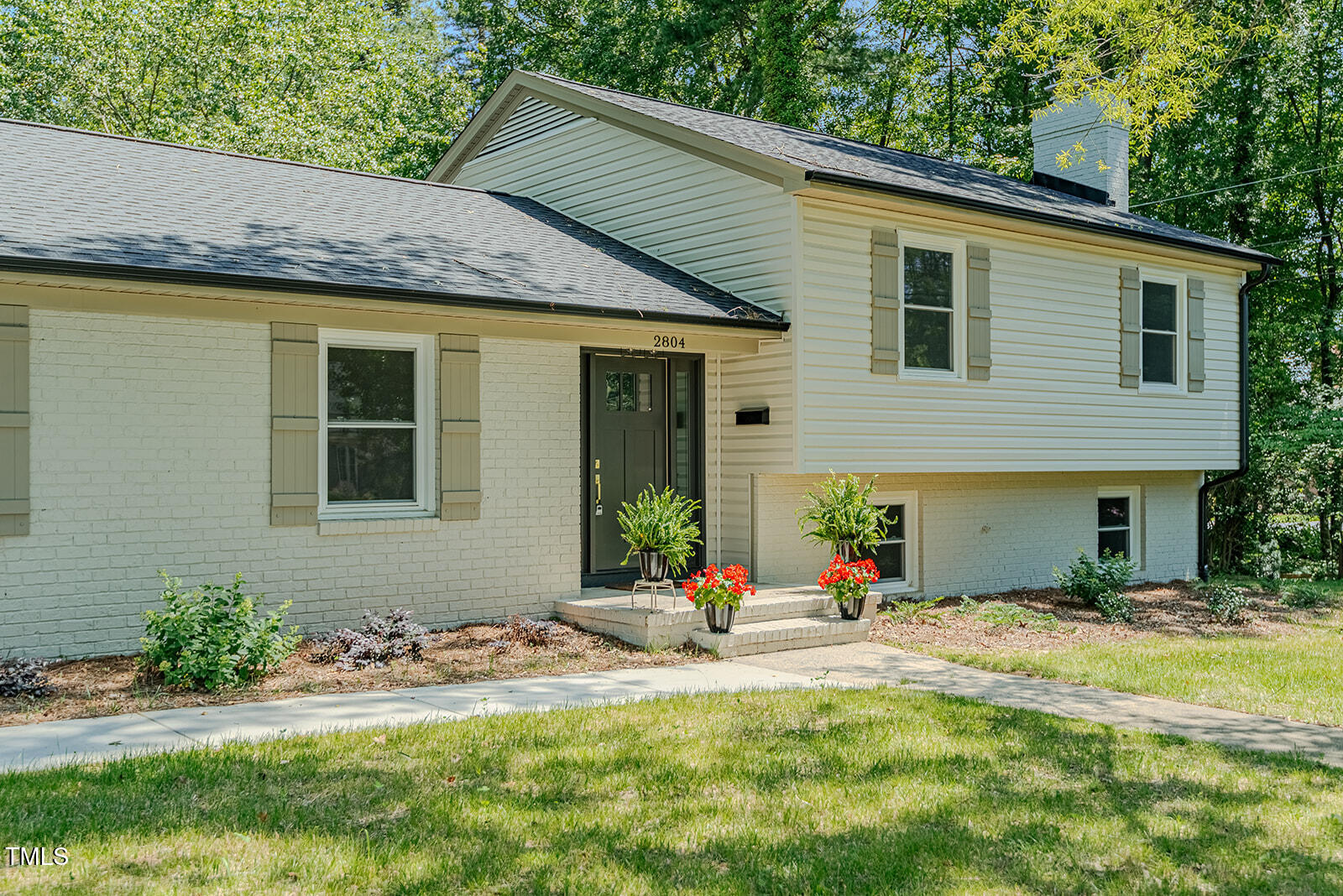 2804 Edgewood Avenue Property Photo 2