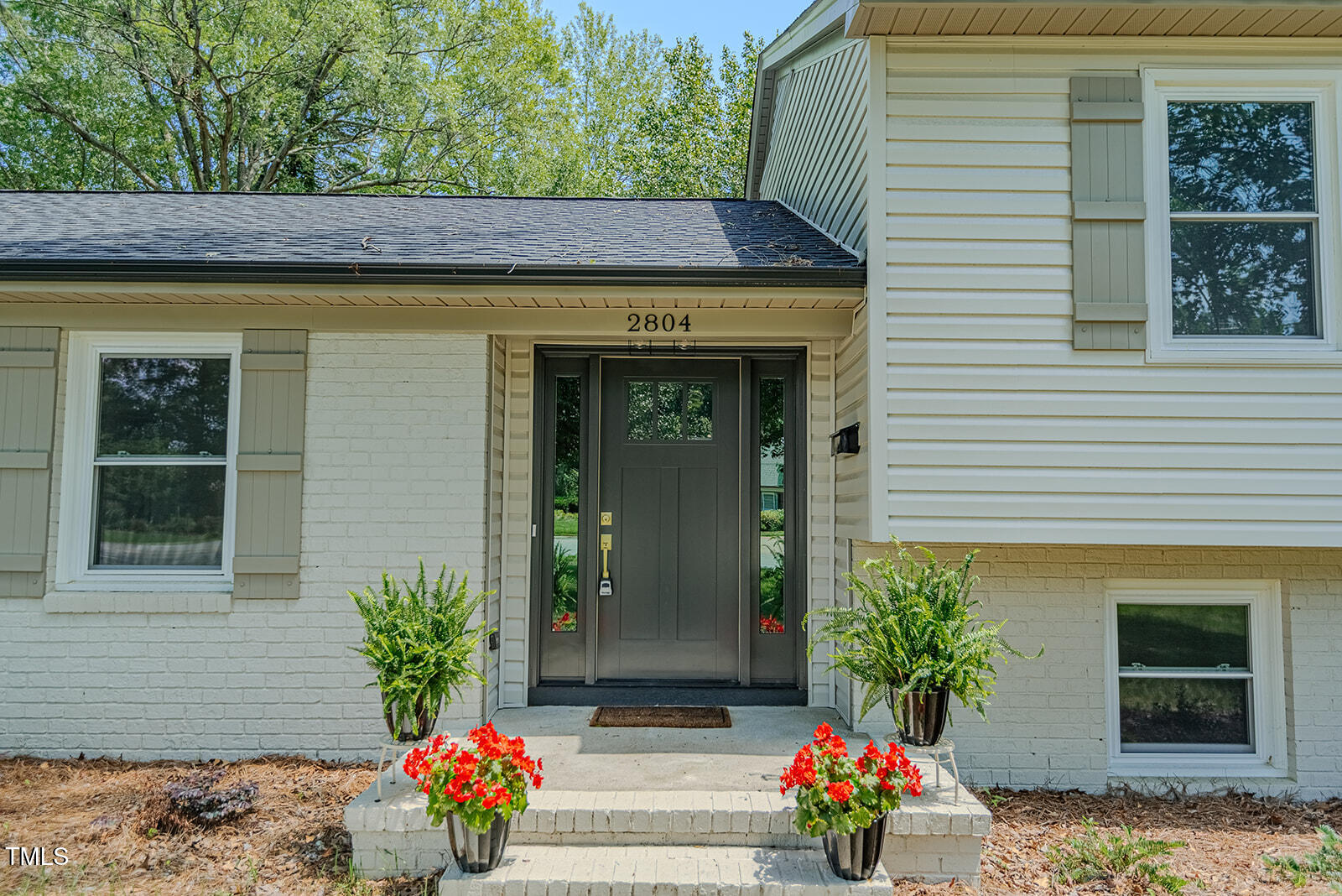 2804 Edgewood Avenue Property Photo 3