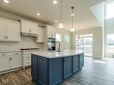 8305 Cannon Grove Drive Property Photo 9